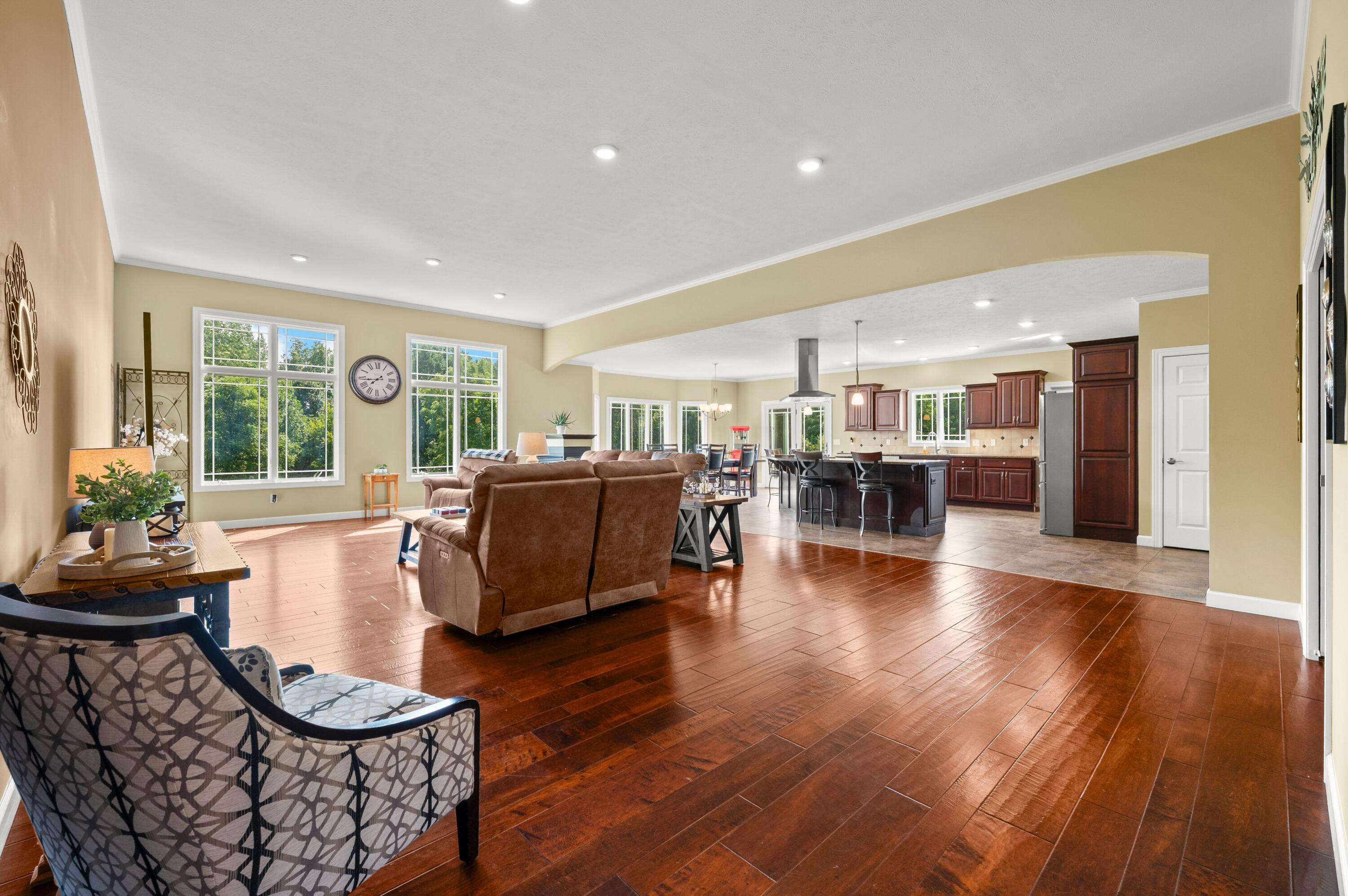 10582 Dana Drive Property Photo 8