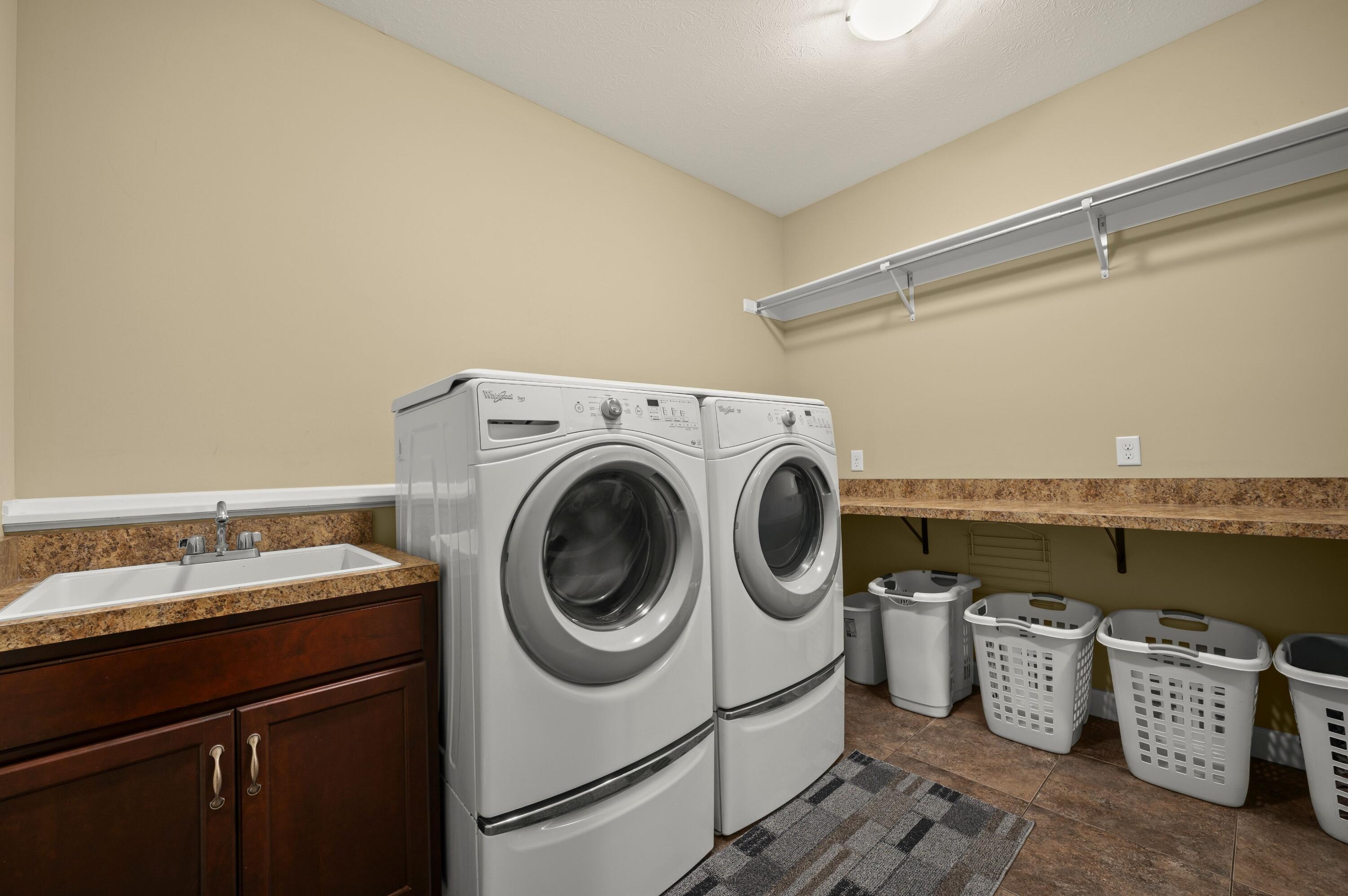 10582 Dana Drive Property Photo 41