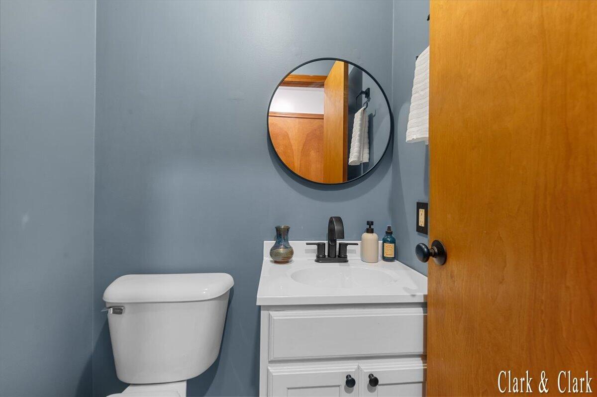 105 River Street Property Photo 12
