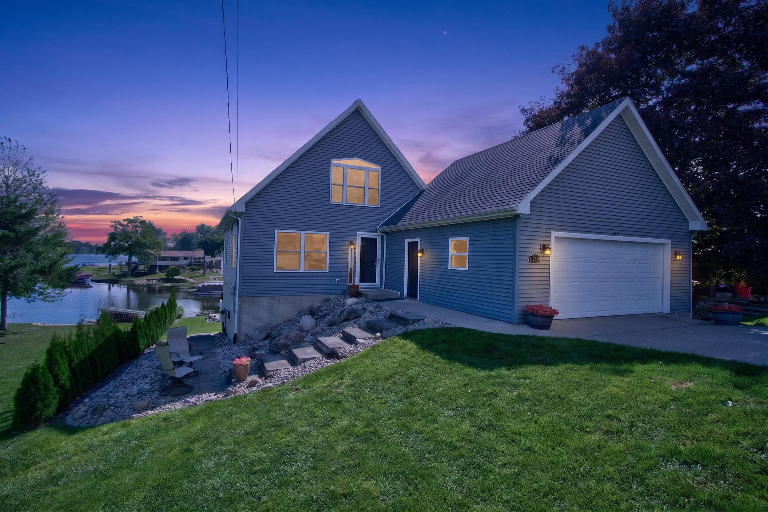 10725 Arrowhead Circle Property Photo 2
