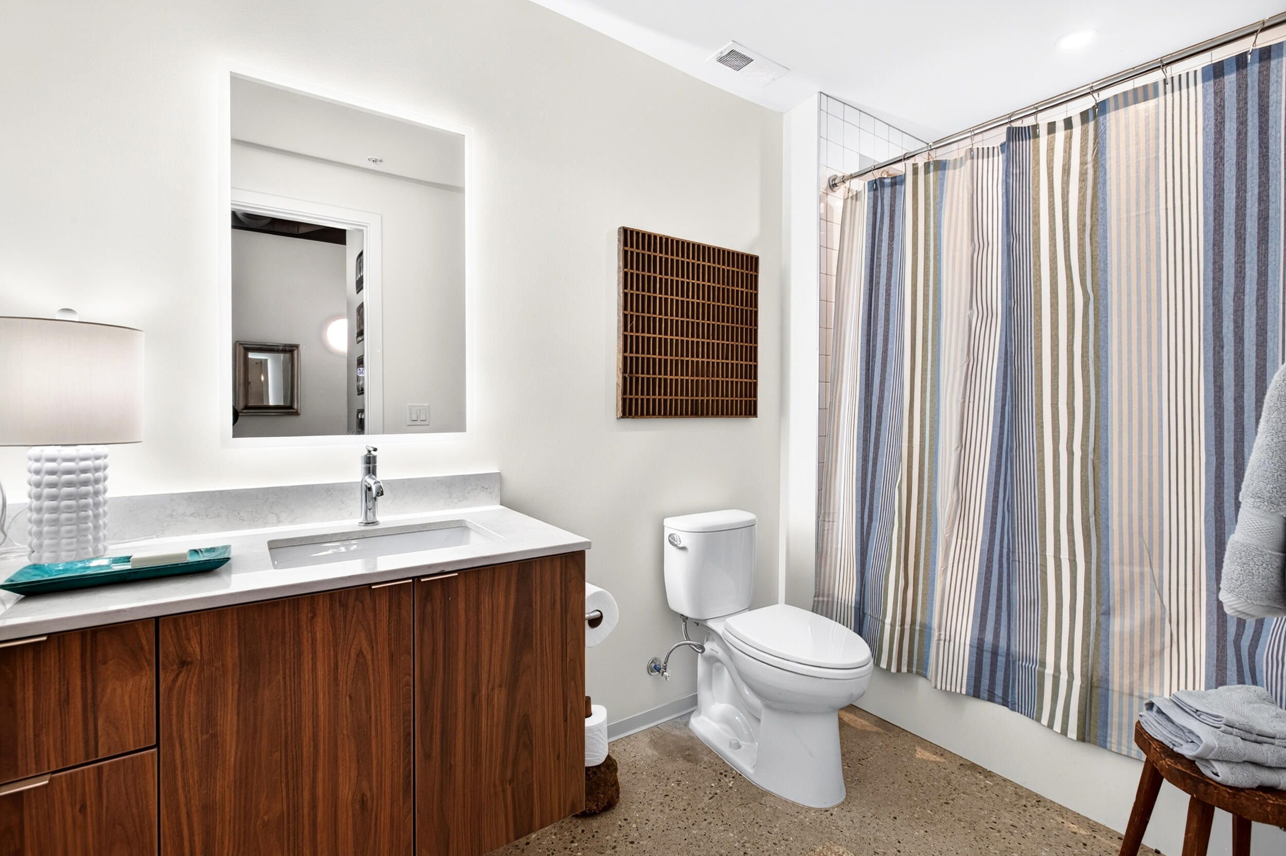 13742 Three Oaks Road 101-n Property Photo 18
