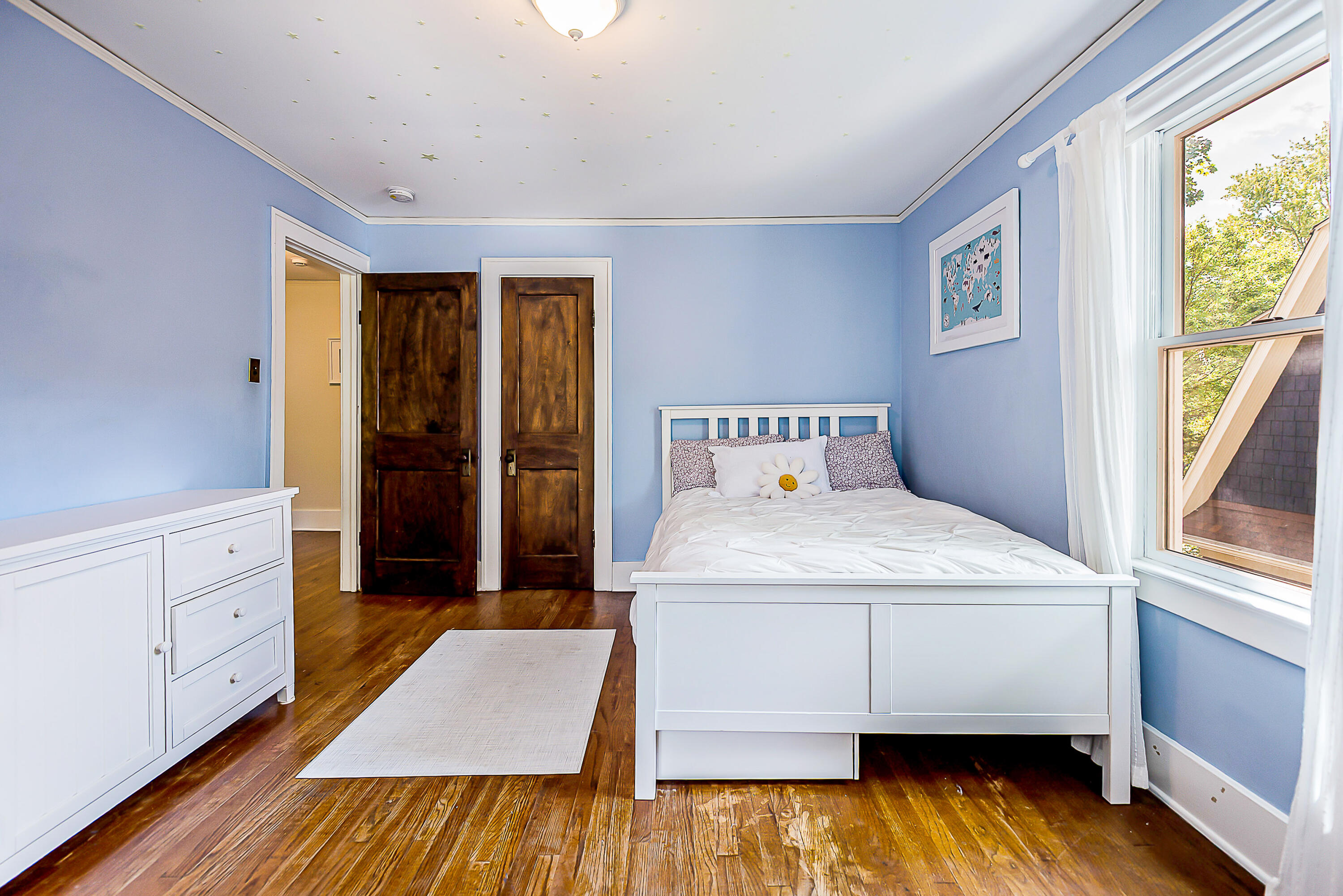 1327 Brooklyn Avenue Property Photo 35