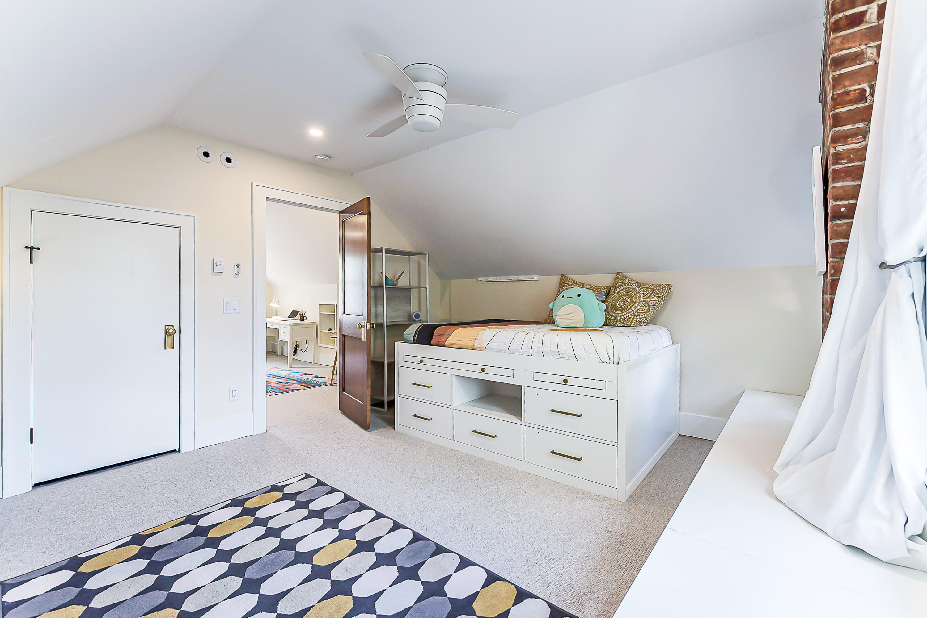1327 Brooklyn Avenue Property Photo 42