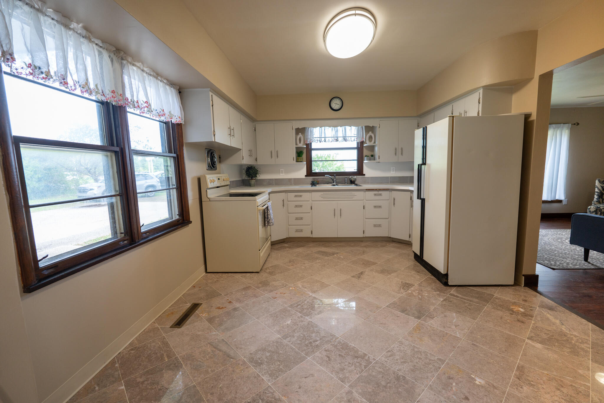 4241 136th Avenue Property Photo 10