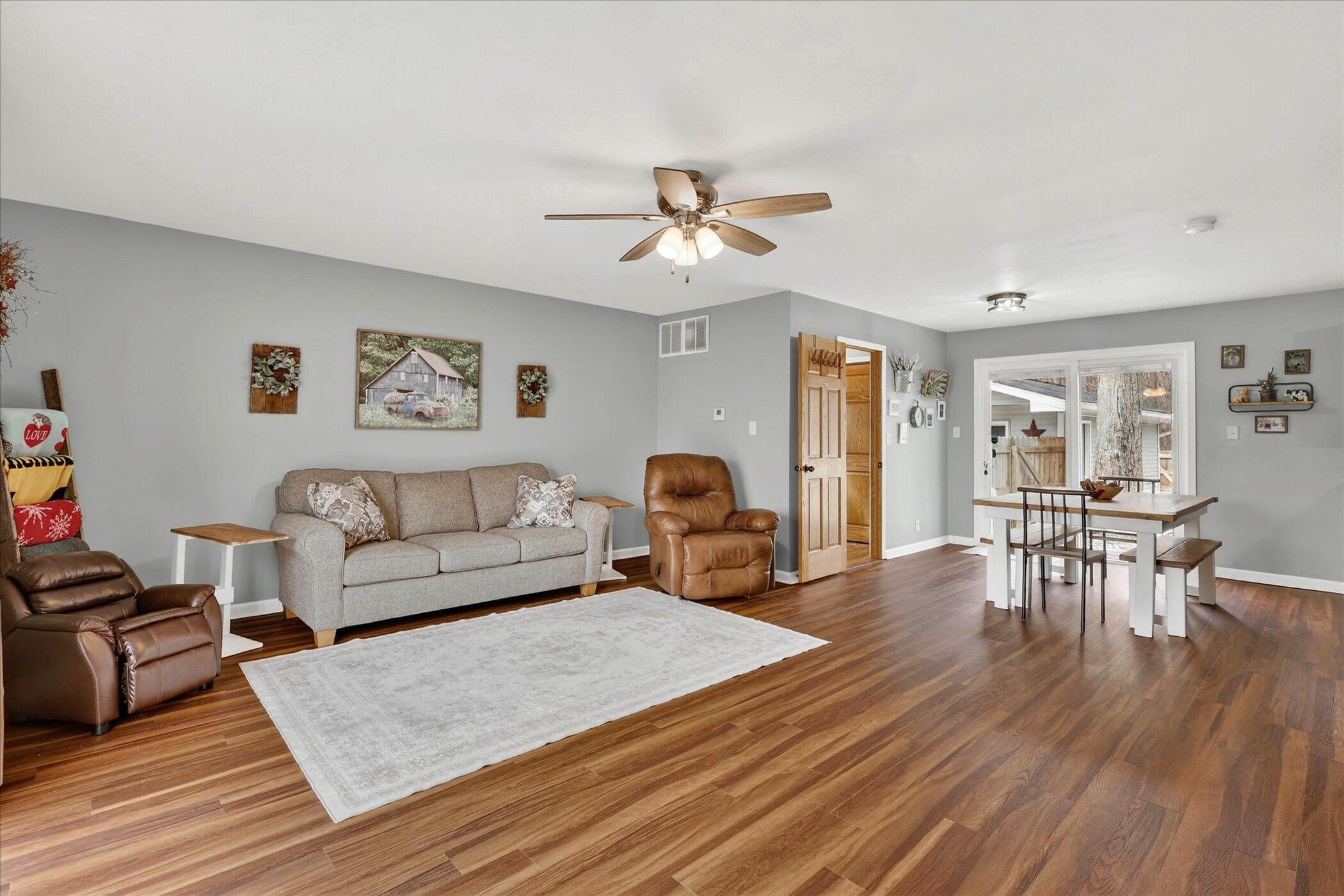 6633 Birchshore Drive Property Photo 7