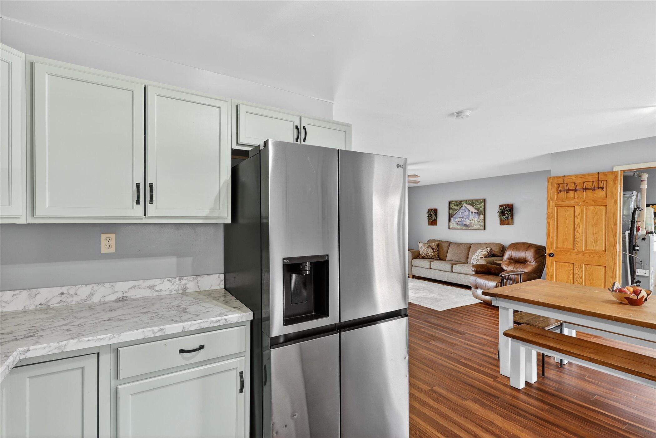 6633 Birchshore Drive Property Photo 13
