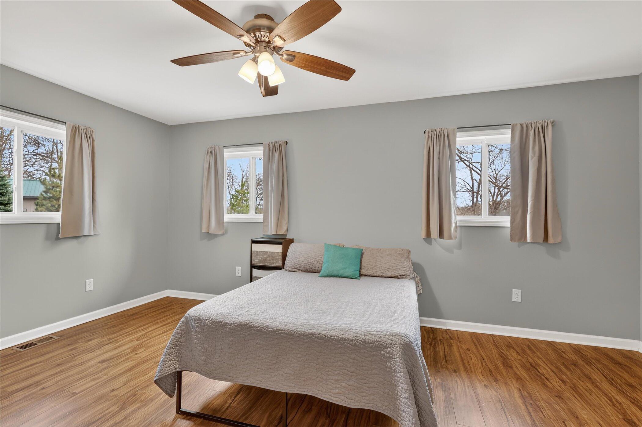 6633 Birchshore Drive Property Photo 17