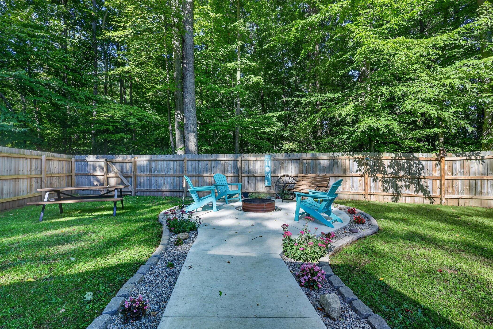 6633 Birchshore Drive Property Photo 41