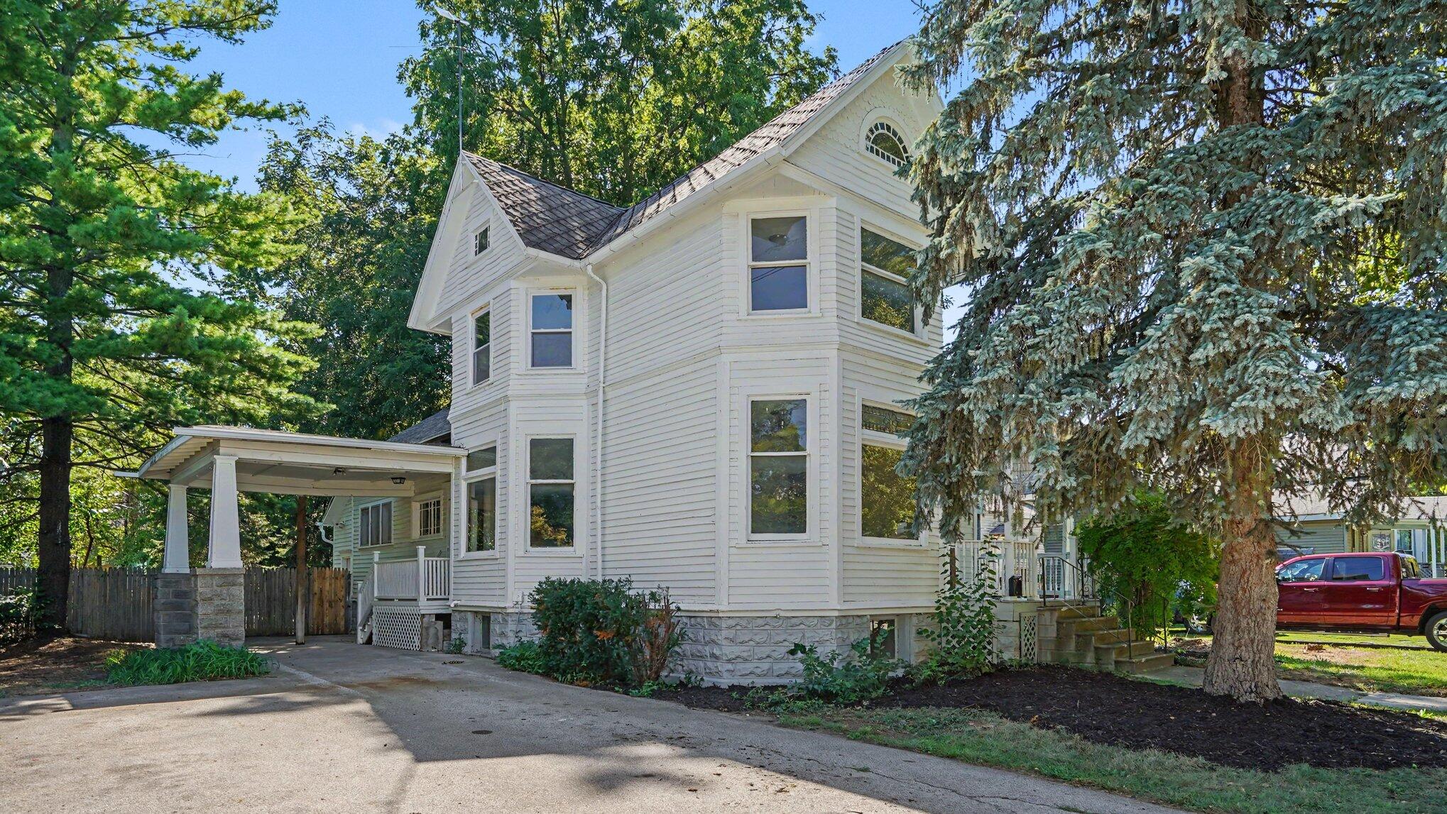 908 Mckinley Street Property Photo 1