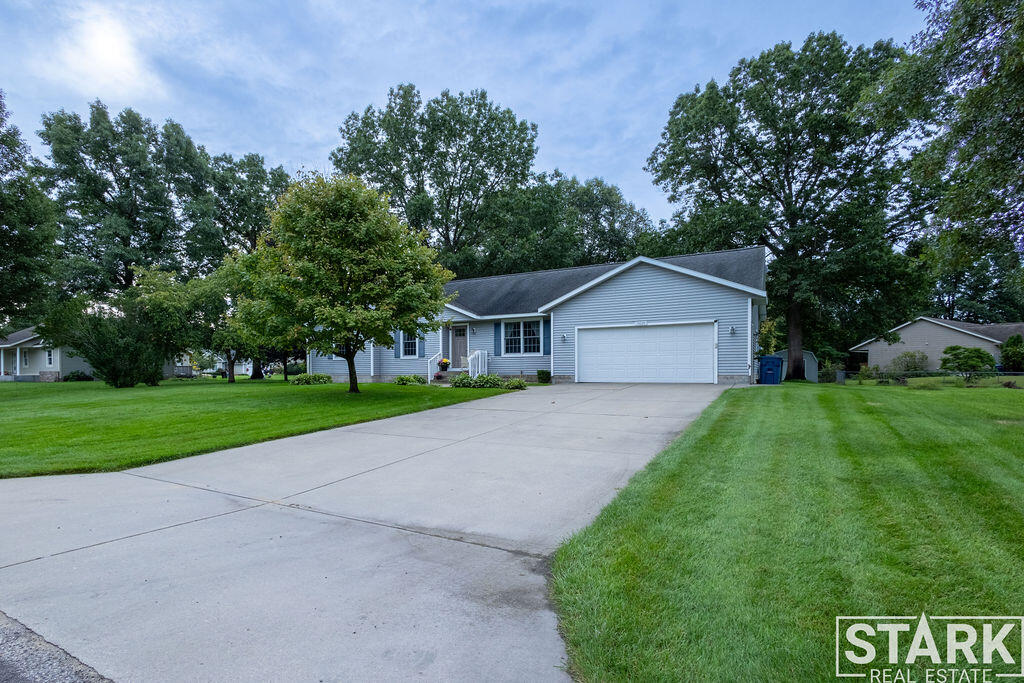 3429 Scotch Pine Drive Property Photo 1