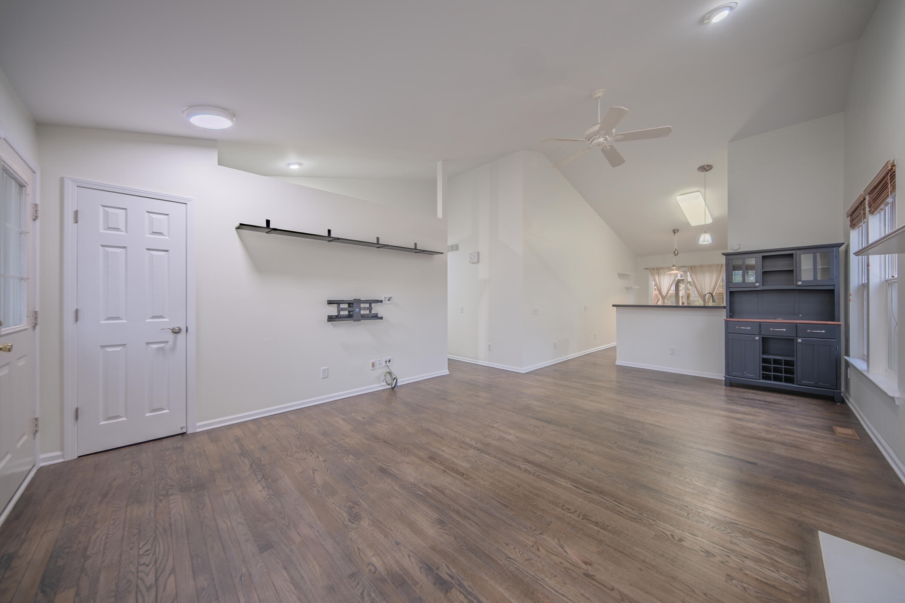 6261 Maplehurst Drive Property Photo 9