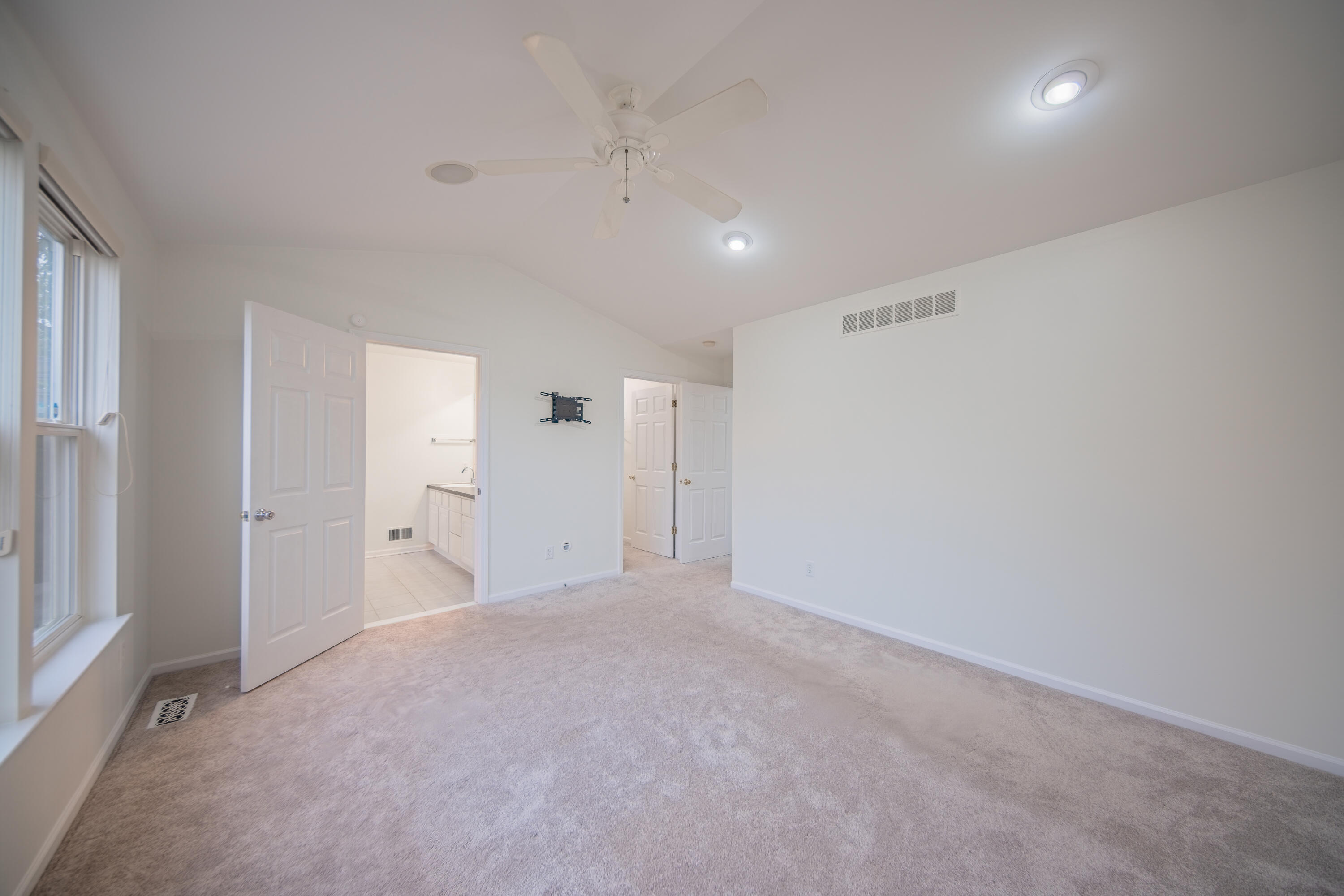 6261 Maplehurst Drive Property Photo 17