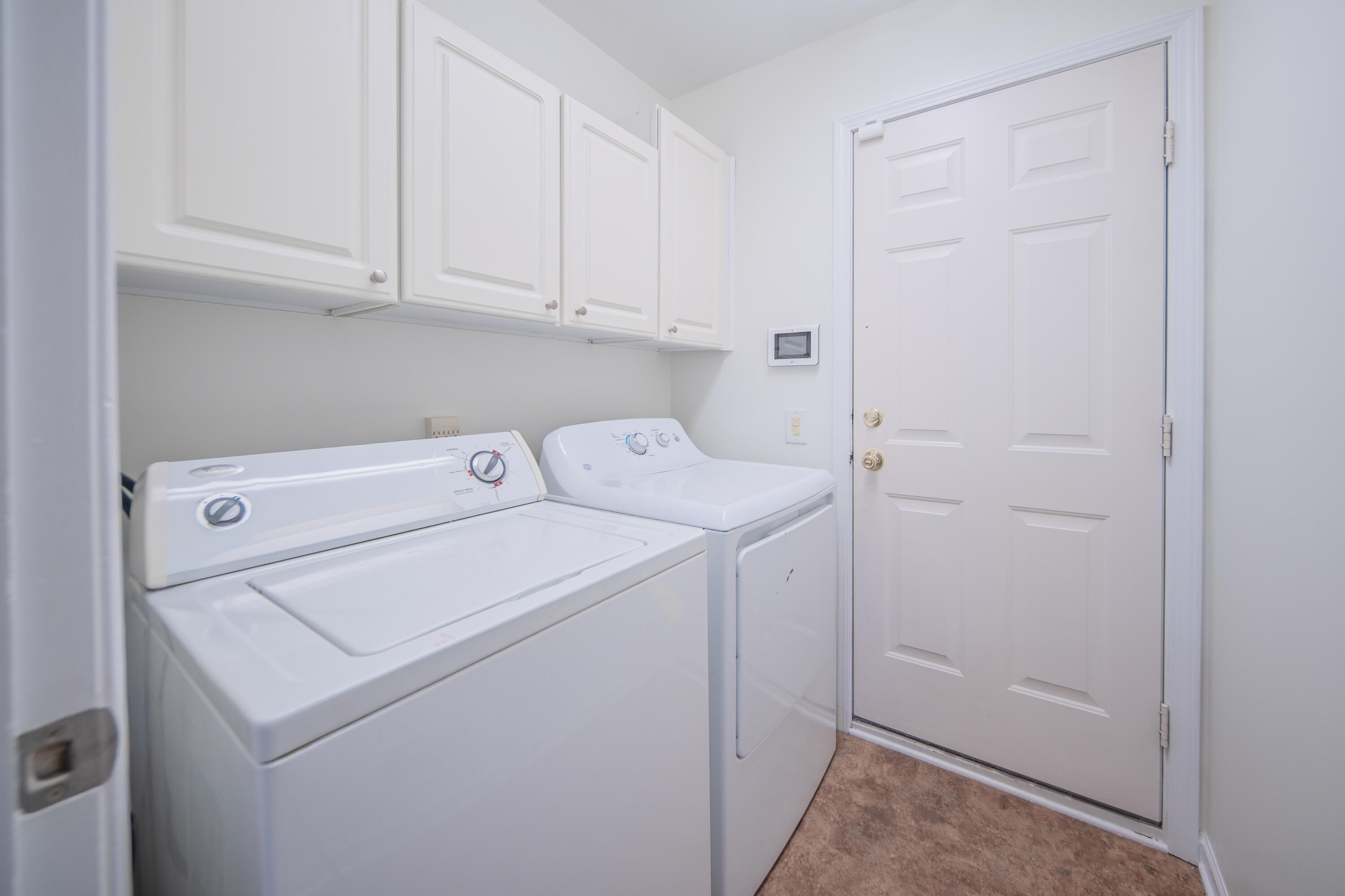 6261 Maplehurst Drive Property Photo 26