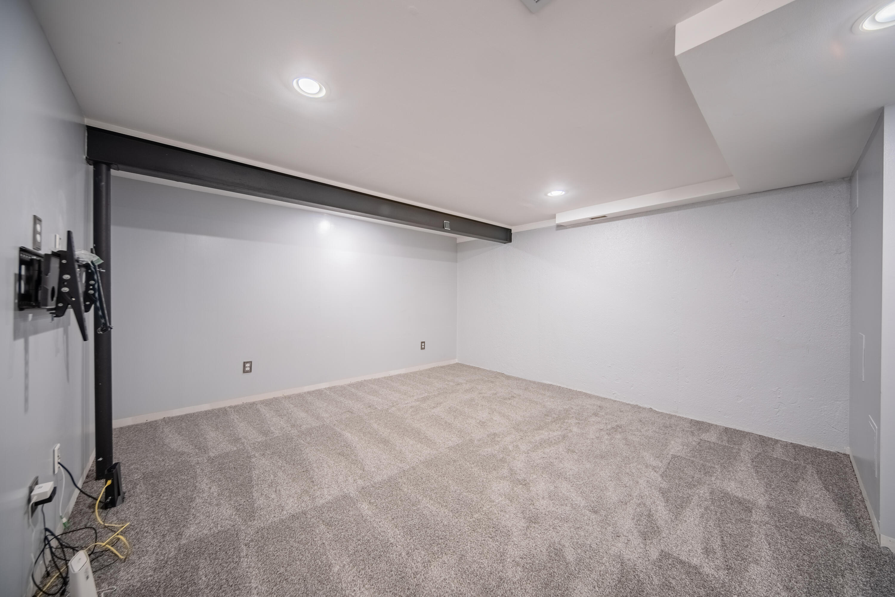 6261 Maplehurst Drive Property Photo 28
