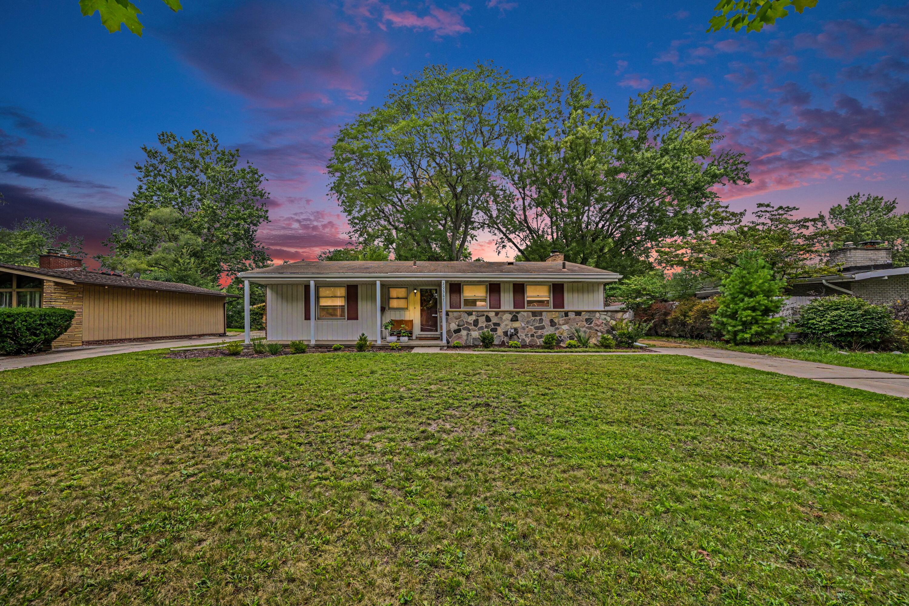 29567 Chelmsford Road Property Photo 1