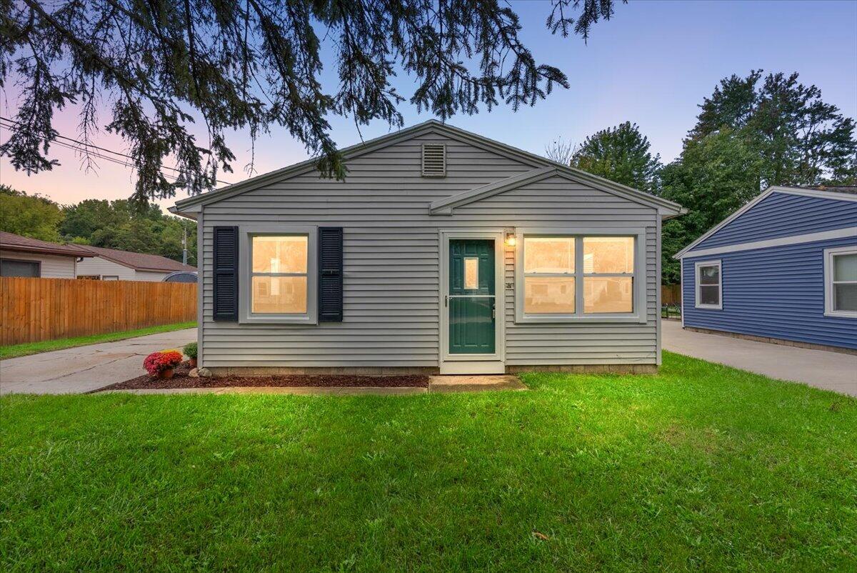 134 Wavell Street Se Property Photo 1