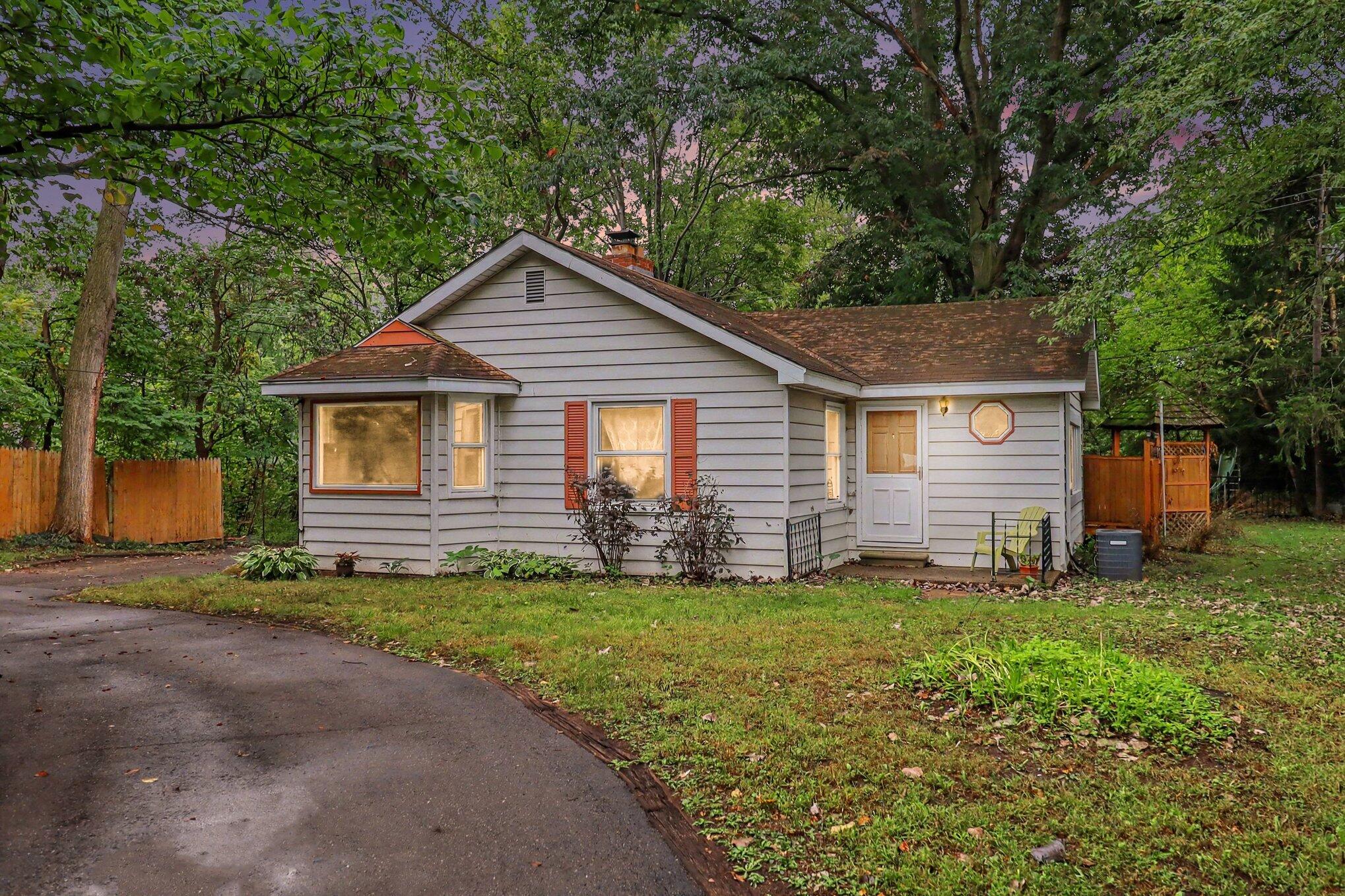 30925 Beverly Road Property Photo 2