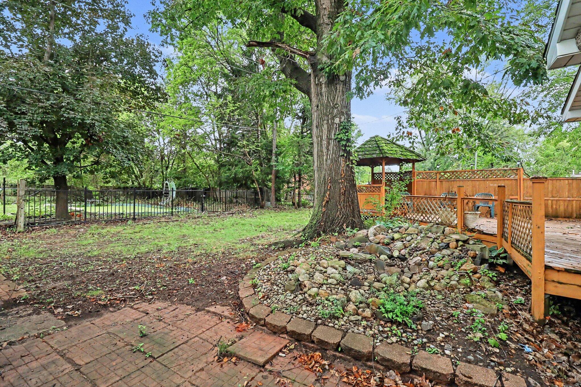 30925 Beverly Road Property Photo 24