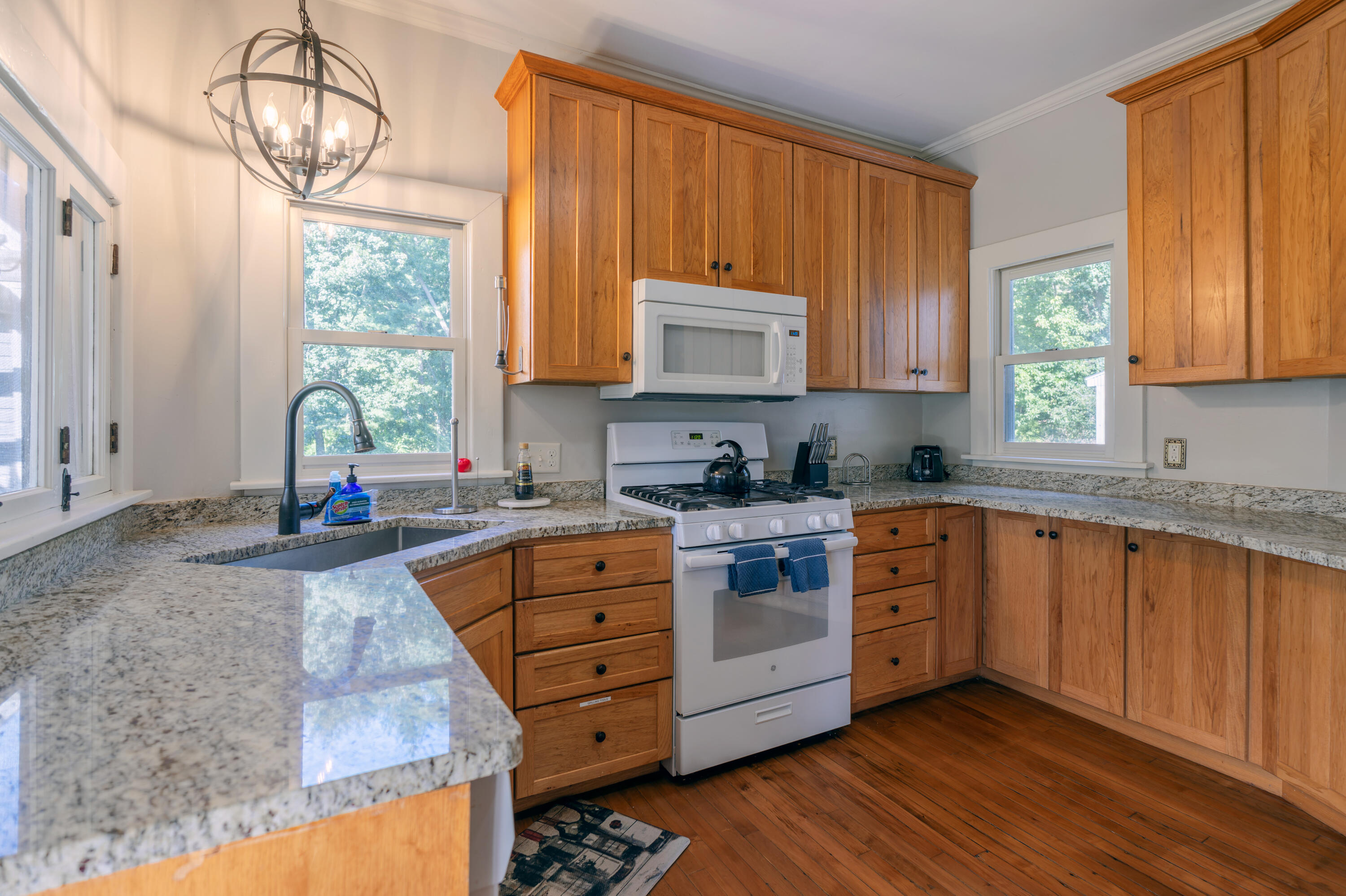 300 Ferry Street Property Photo 9