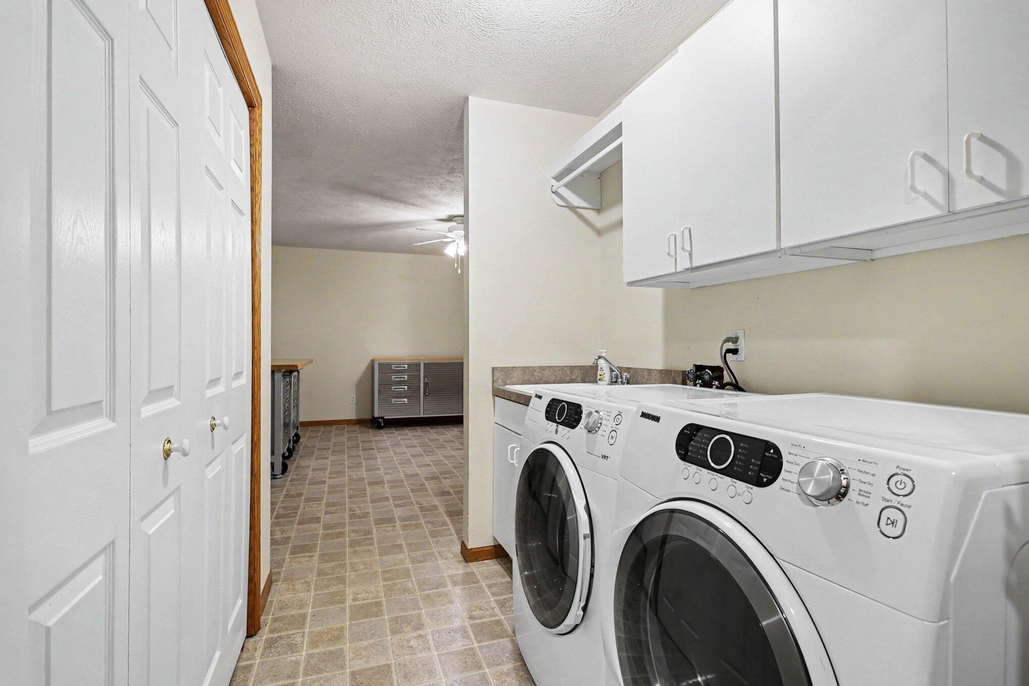62546 Diamond View Drive Property Photo 38