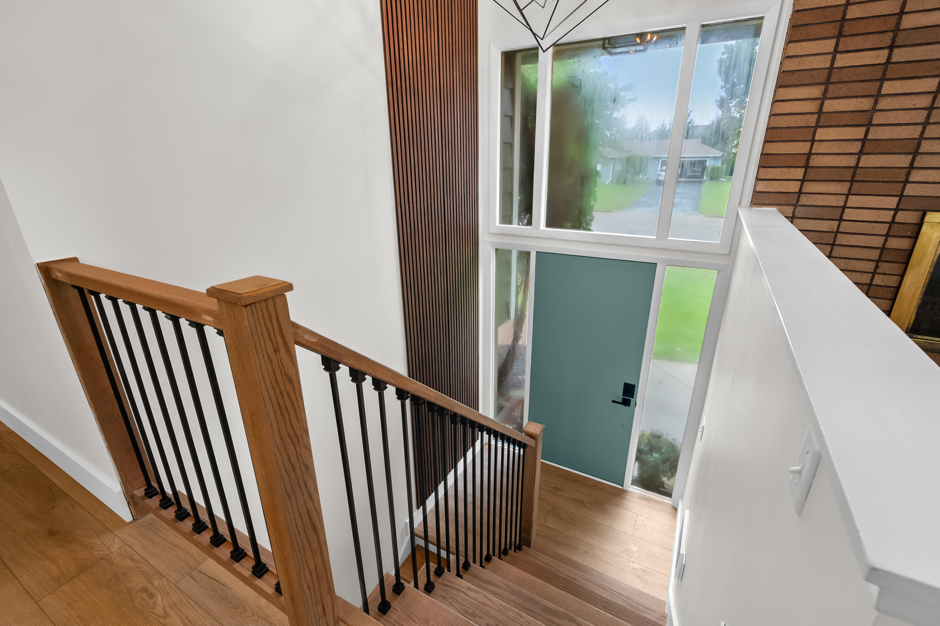 5285 Burning Tree Road Property Photo 3