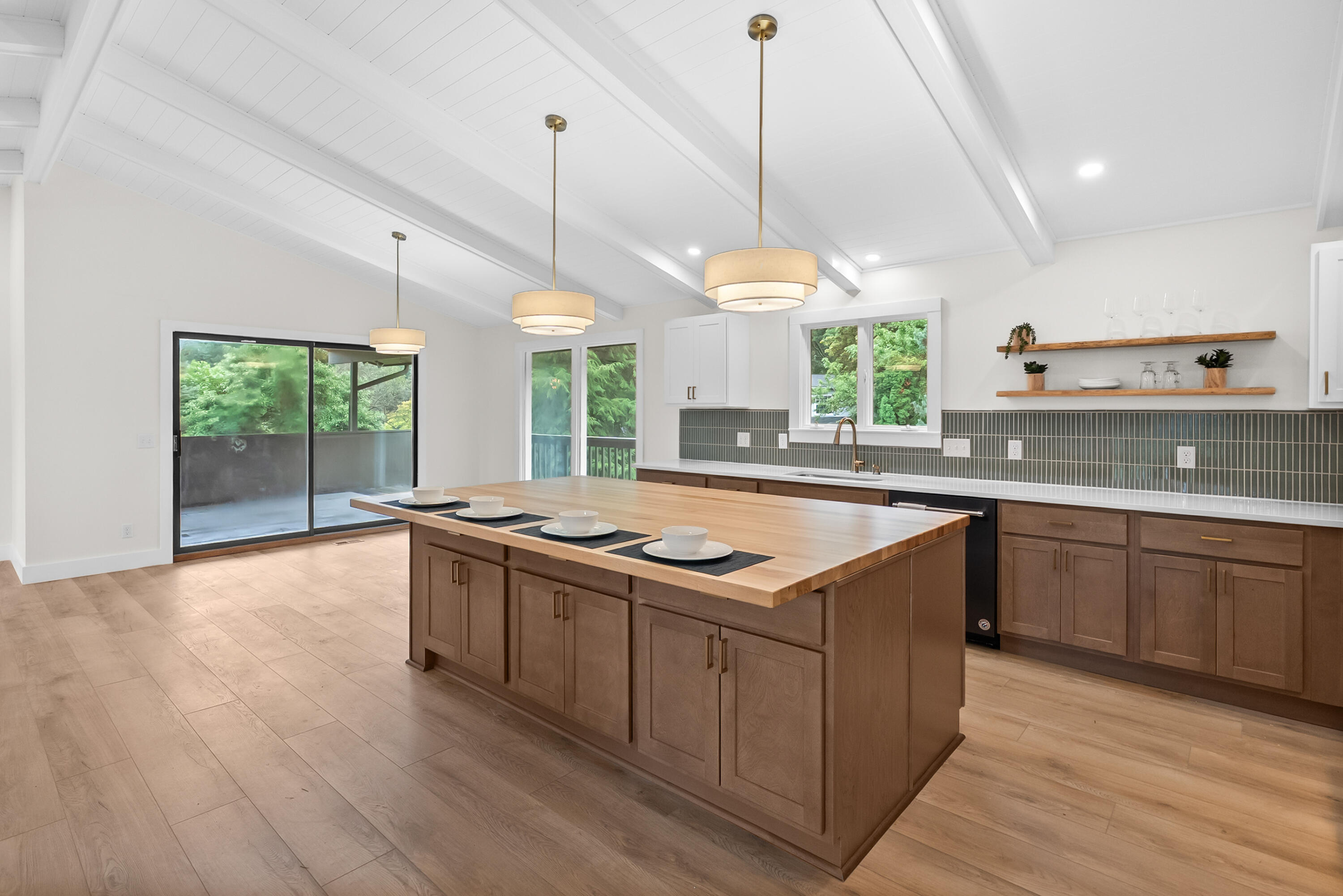 5285 Burning Tree Road Property Photo 14