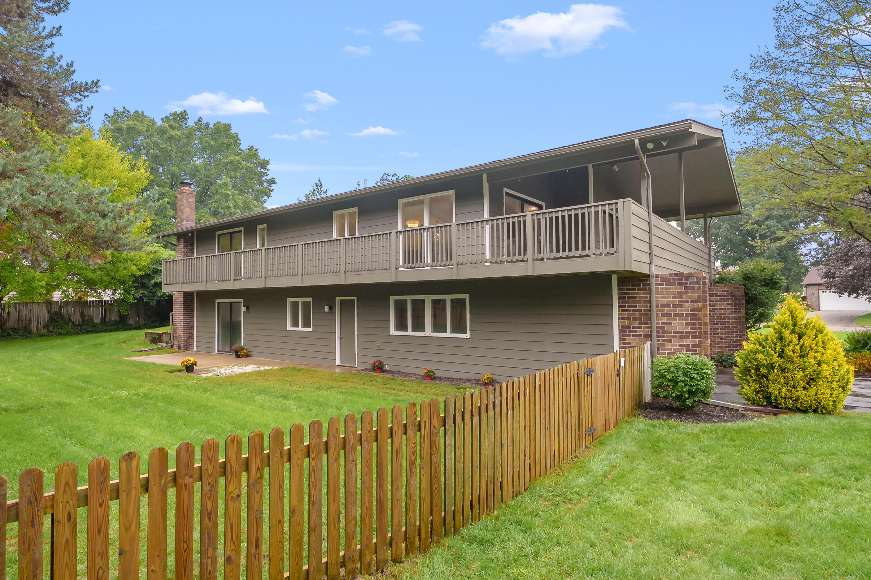 5285 Burning Tree Road Property Photo 37