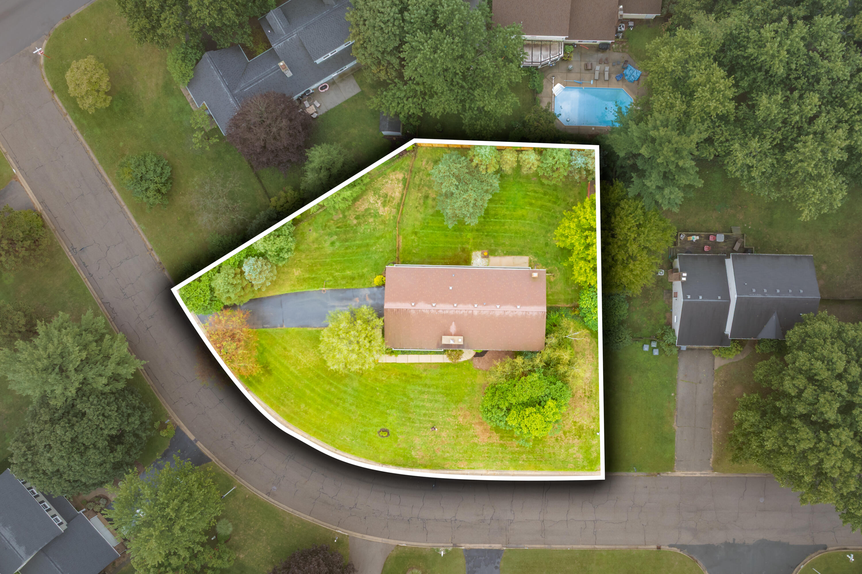 5285 Burning Tree Road Property Photo 47