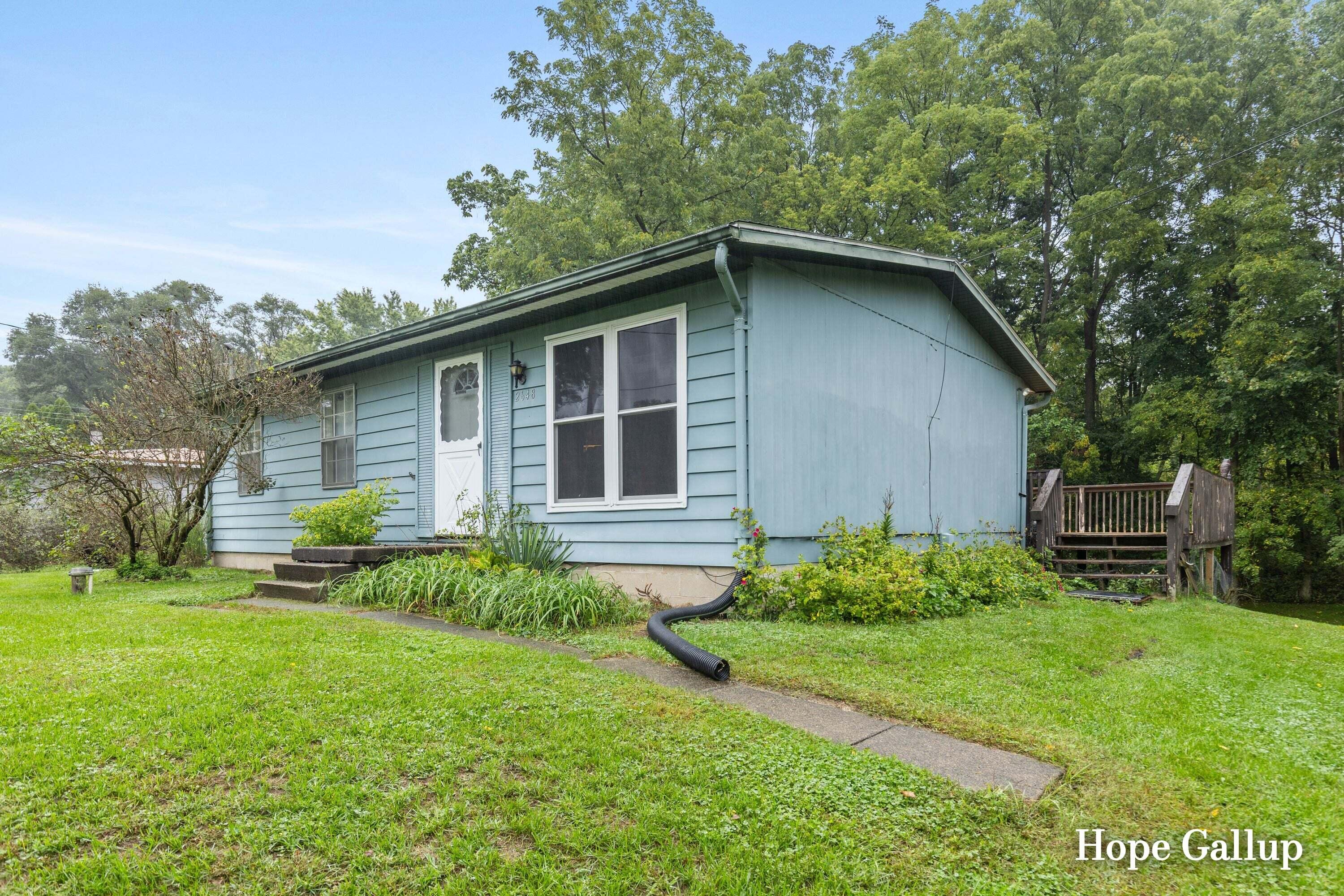 2648 Walnut Drive Property Photo 2