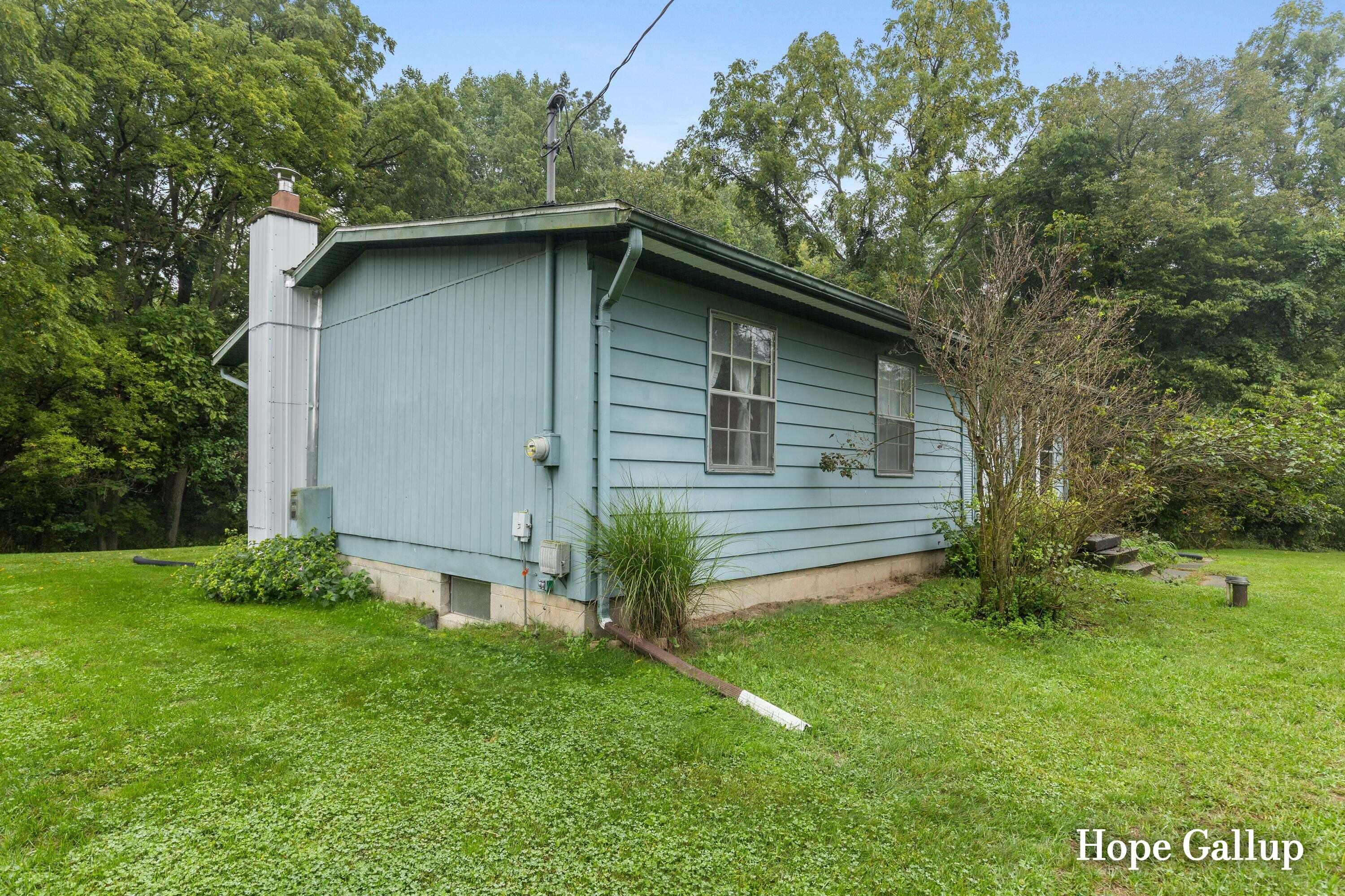 2648 Walnut Drive Property Photo 3