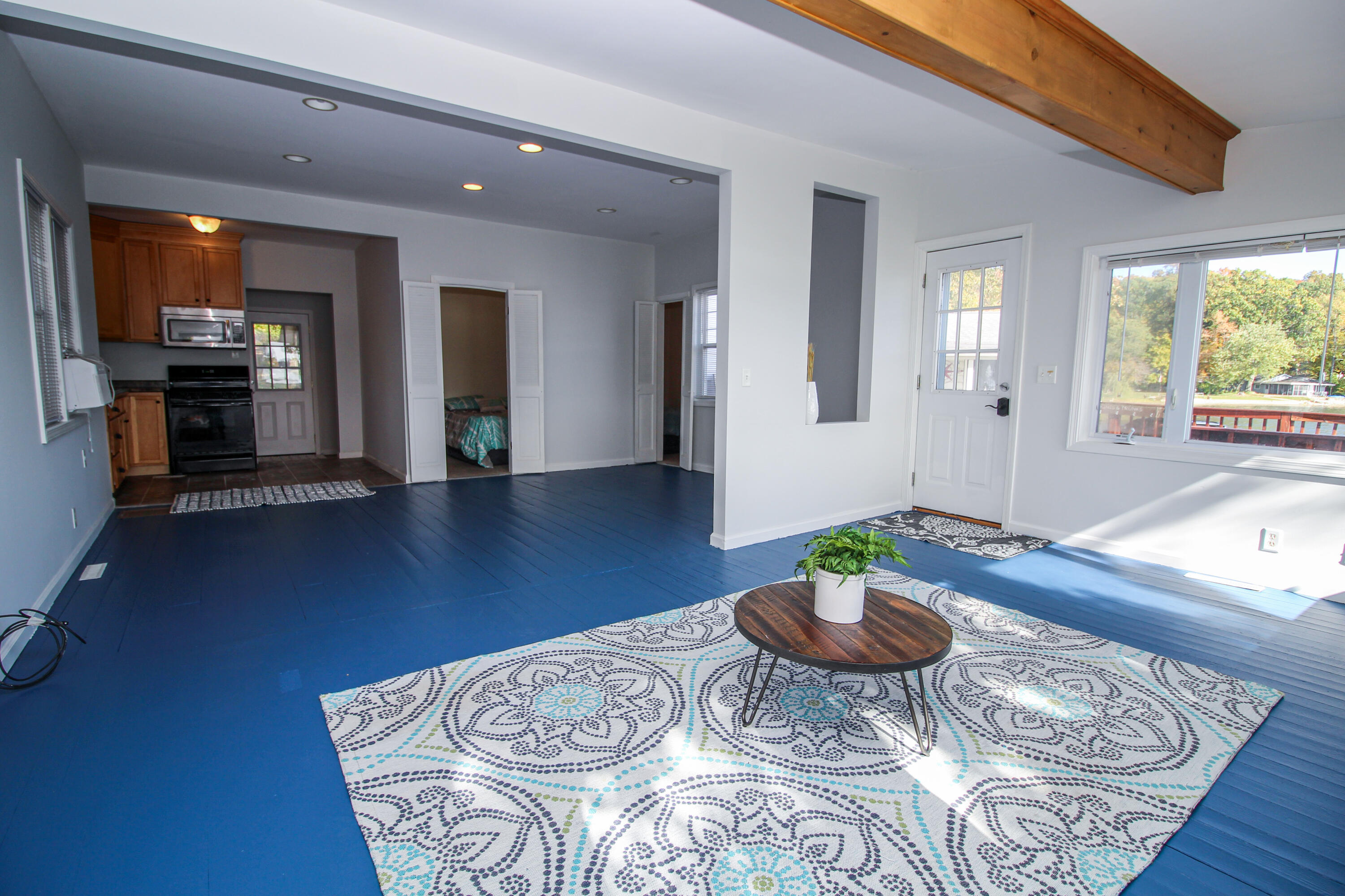 58463 Loop Road Property Photo 12