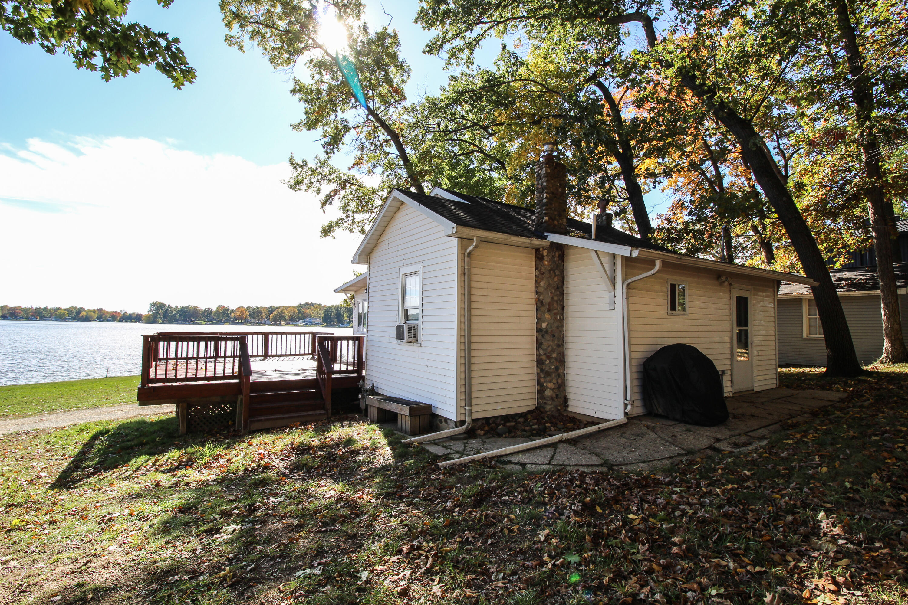 58463 Loop Road Property Photo 22