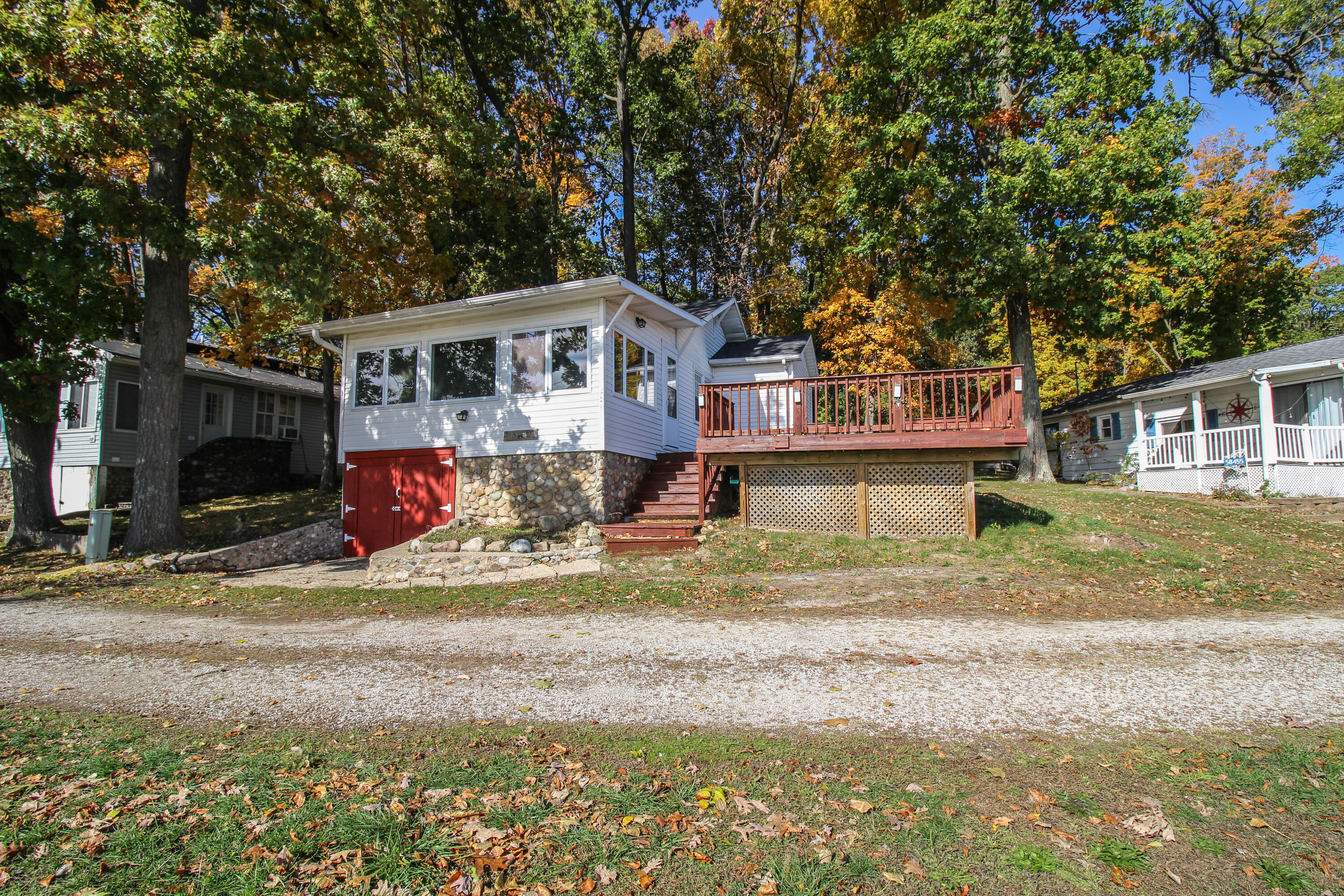 58463 Loop Road Property Photo 24