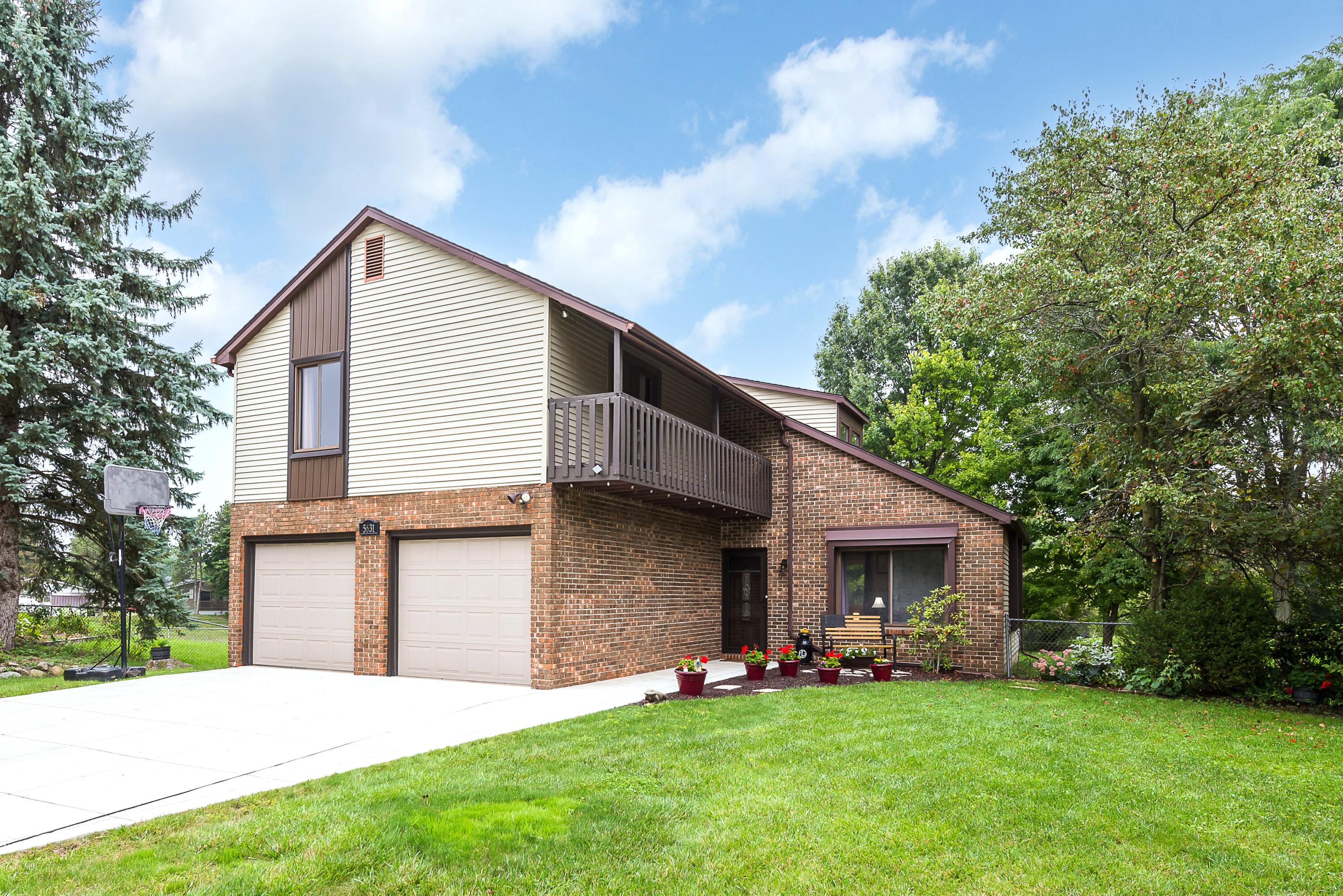 5631 Winslow Court Property Photo 1