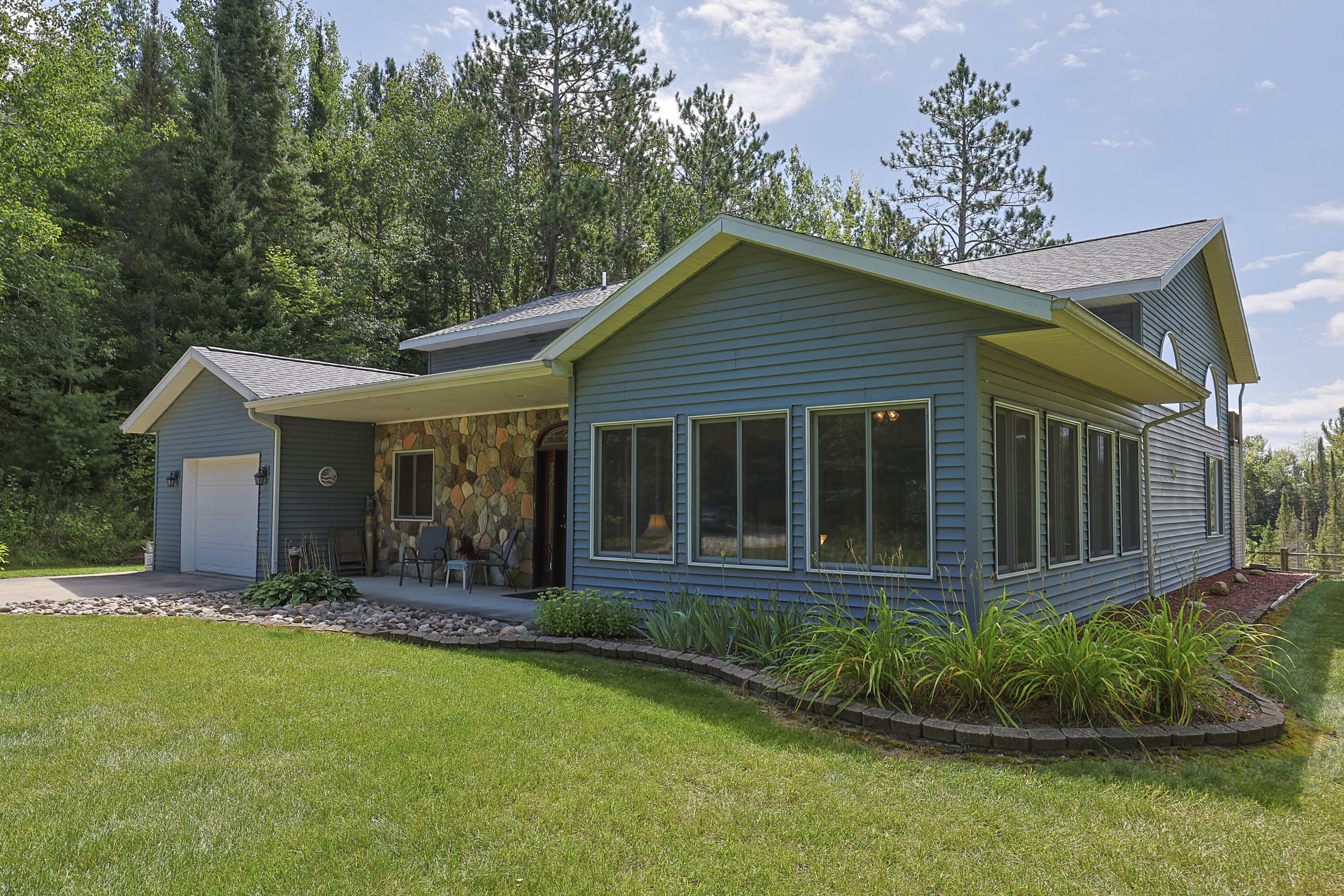 6720 W Welch Road Property Photo 4