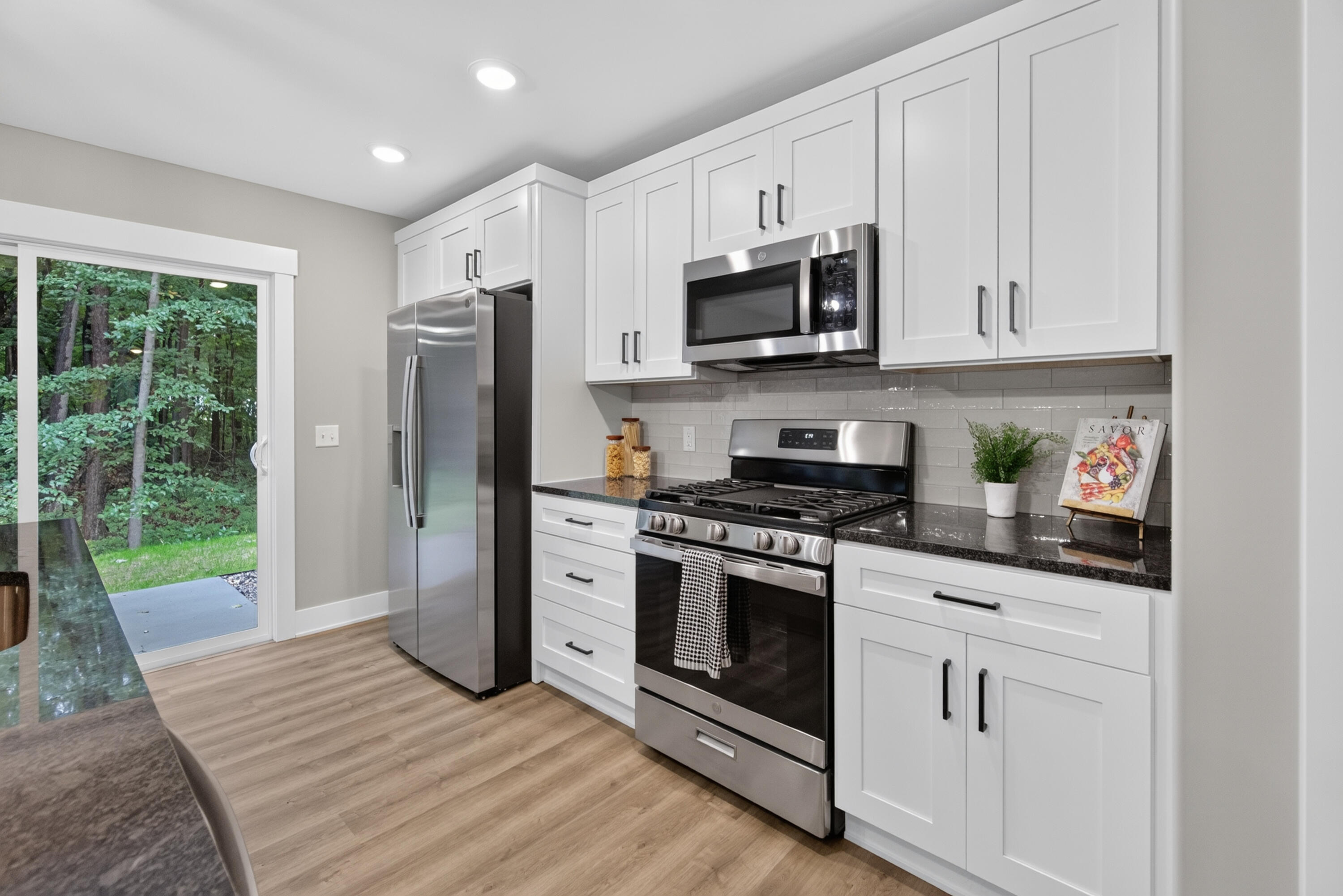 17226 Roosevelt Road Property Photo 13