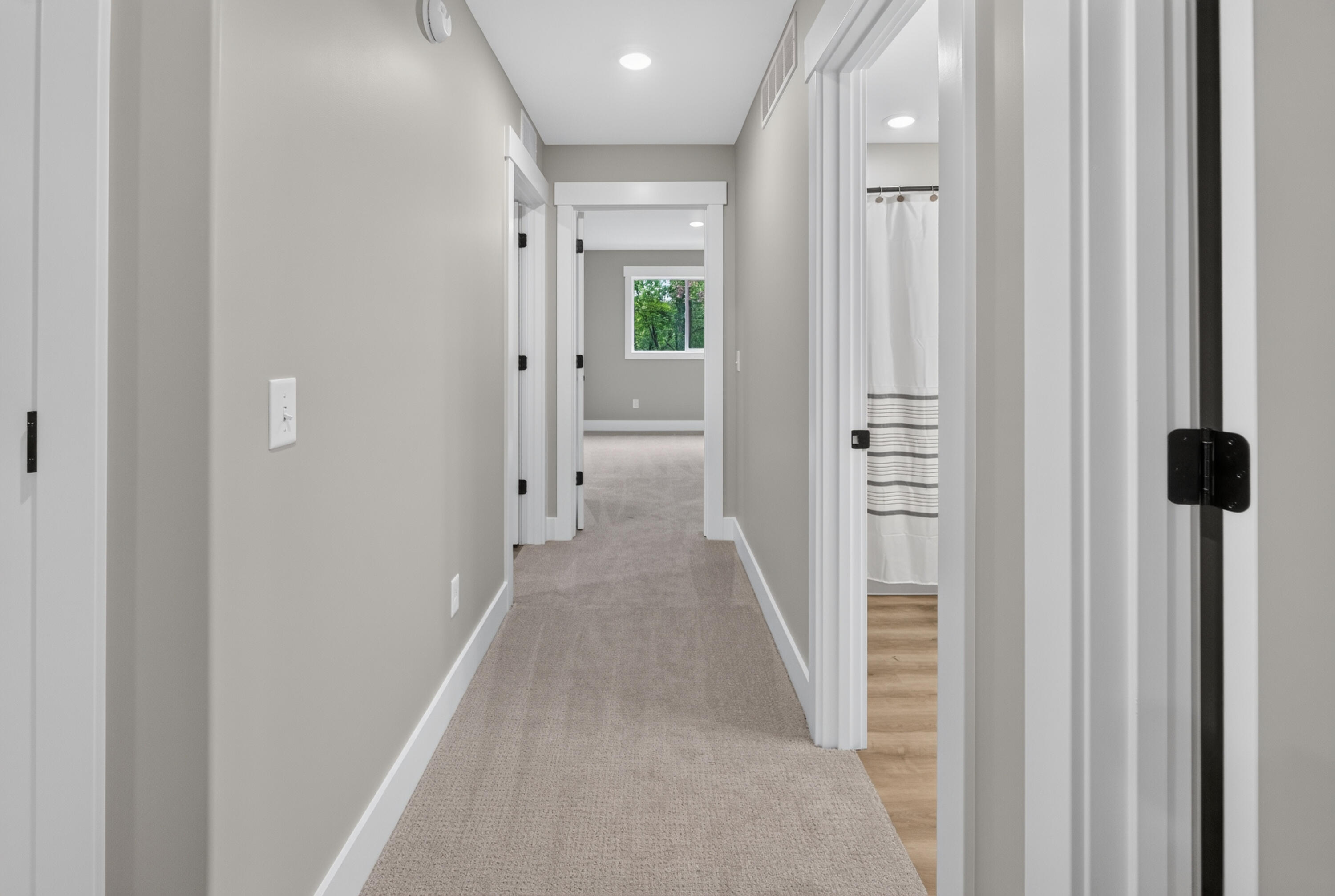 17226 Roosevelt Road Property Photo 28
