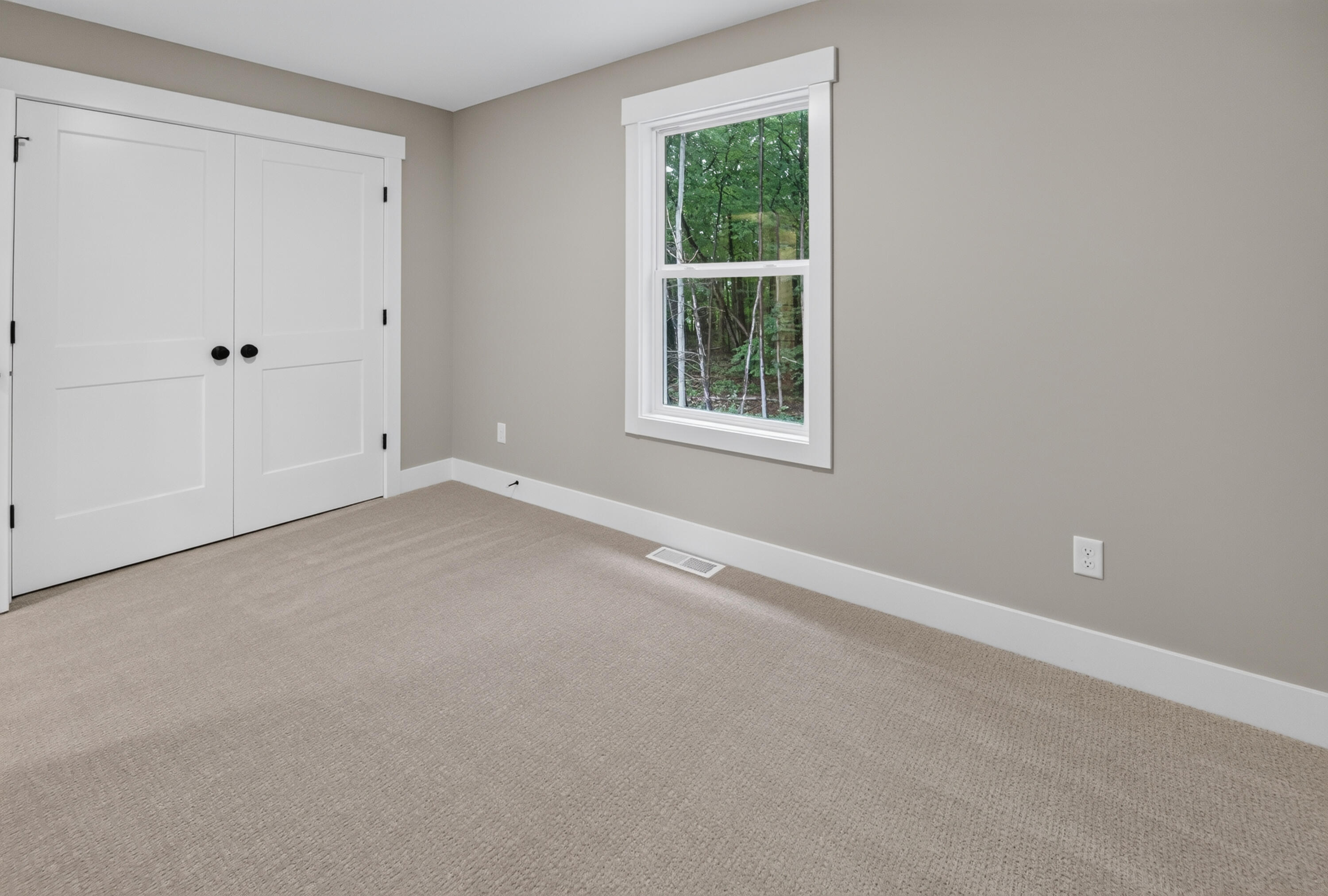 17226 Roosevelt Road Property Photo 30