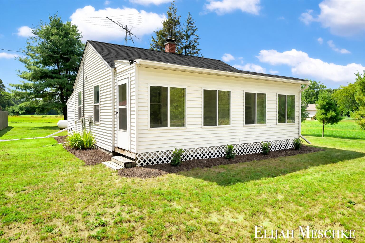 16217 130th Avenue Property Photo 1