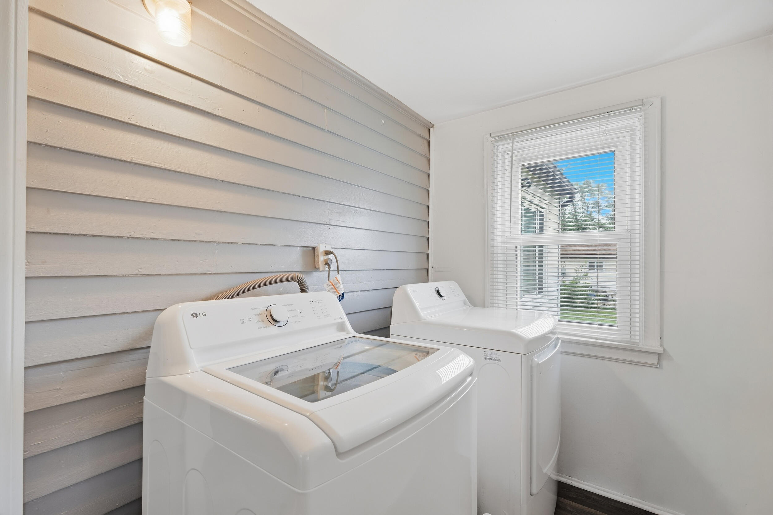 6465 Bailey Street Property Photo 11