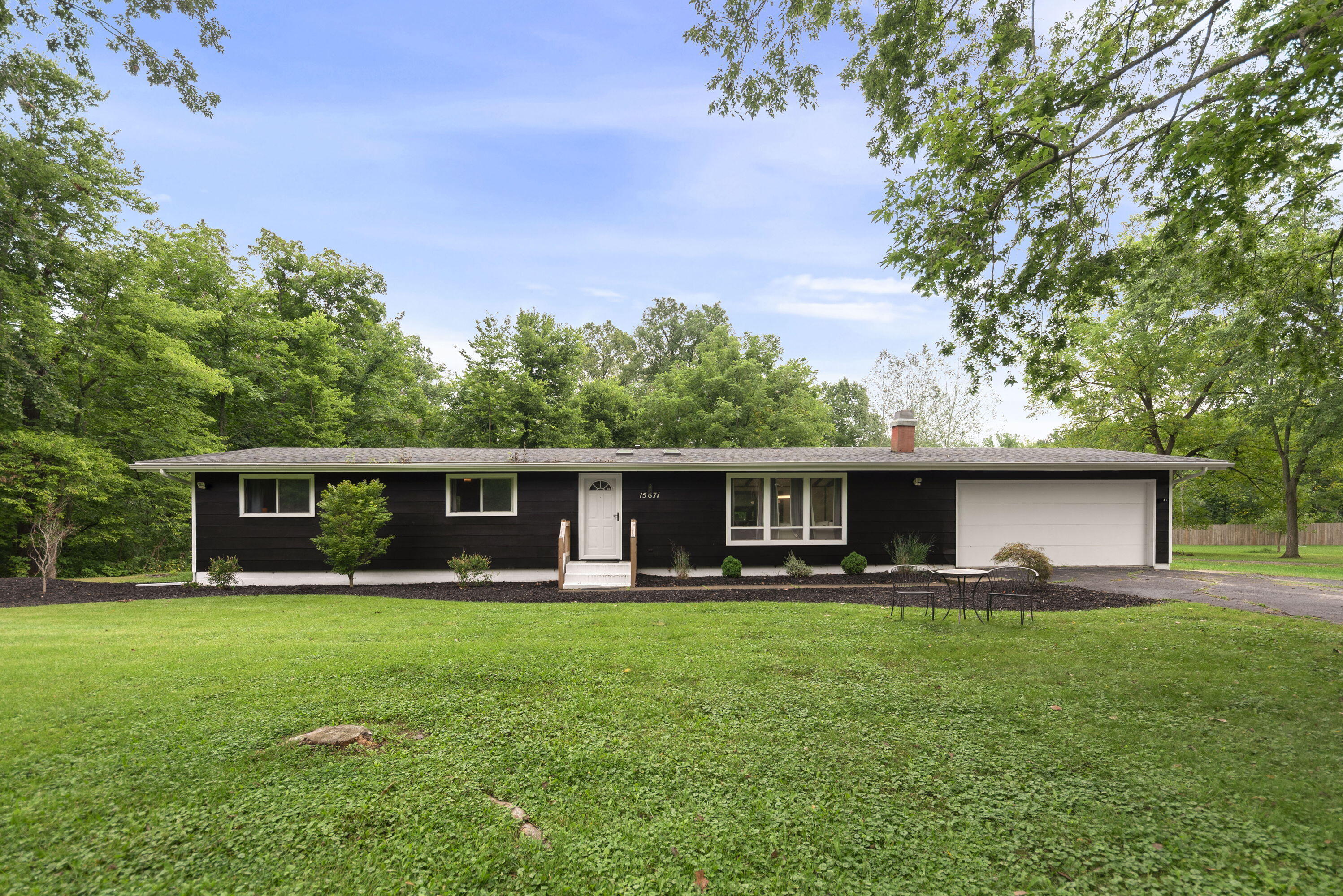 15871 Lakeside Road Property Photo 1