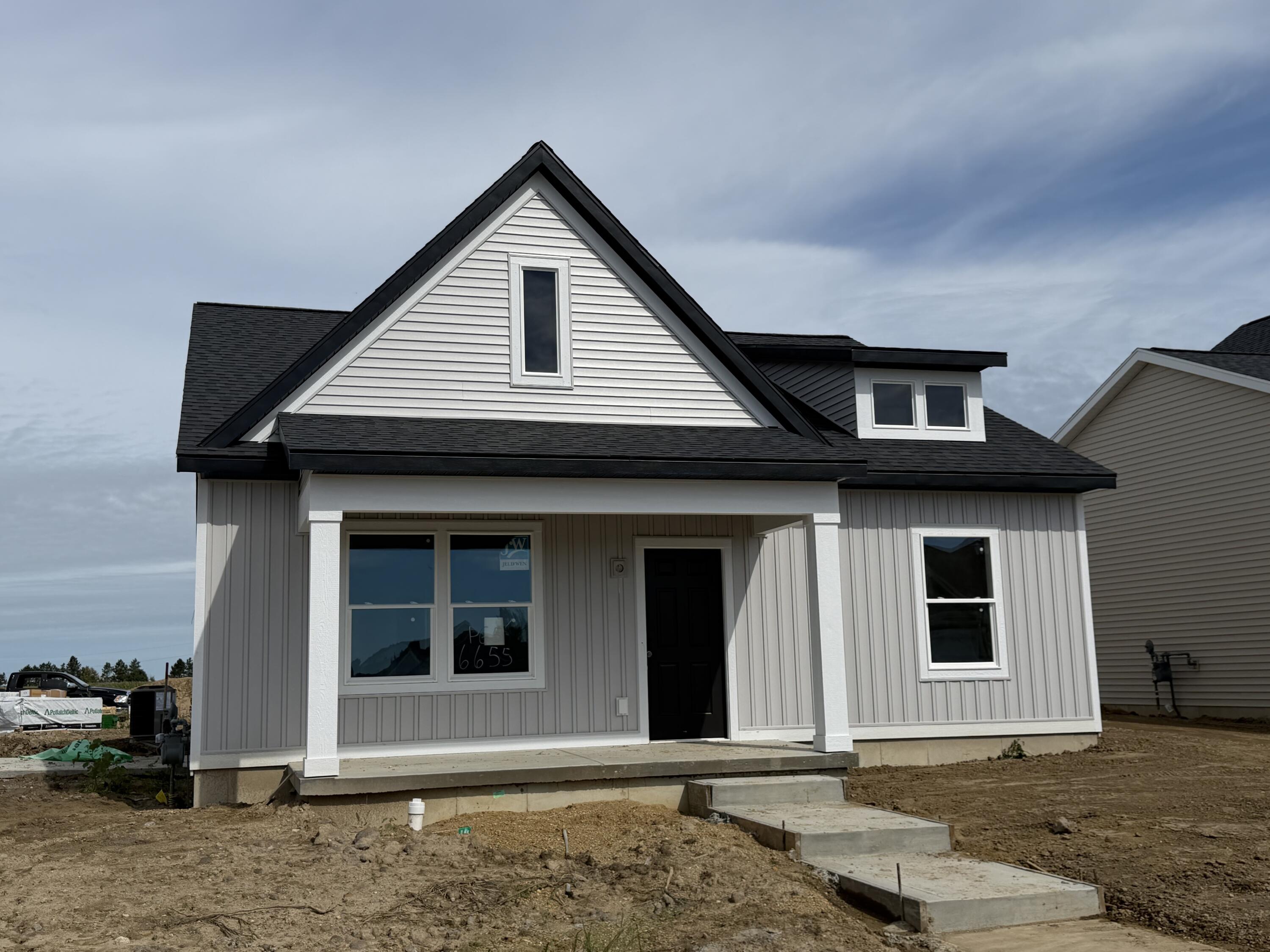 6655 Bellflower Drive Property Photo 1