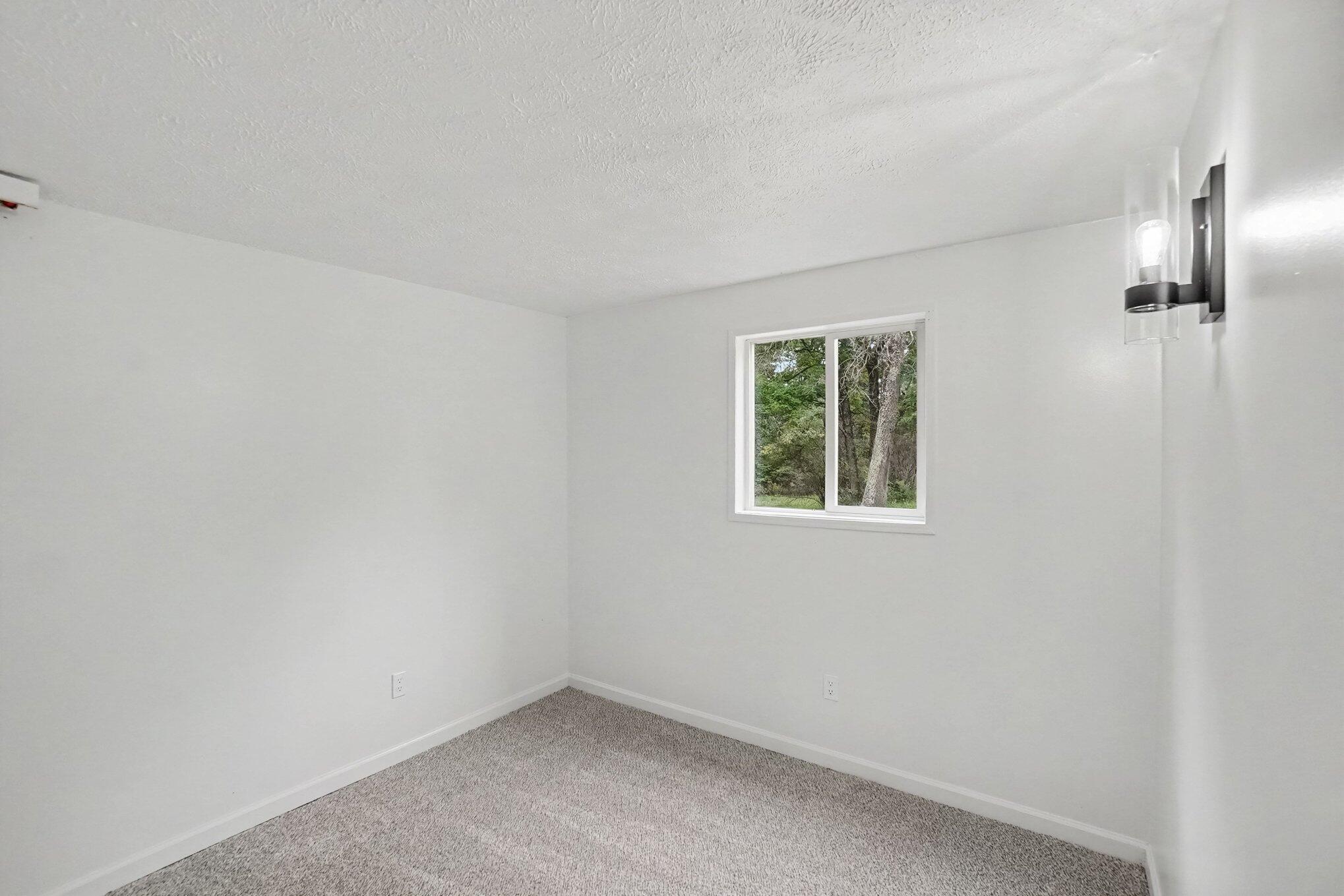 8253 1/2 E 62nd Street Property Photo 10