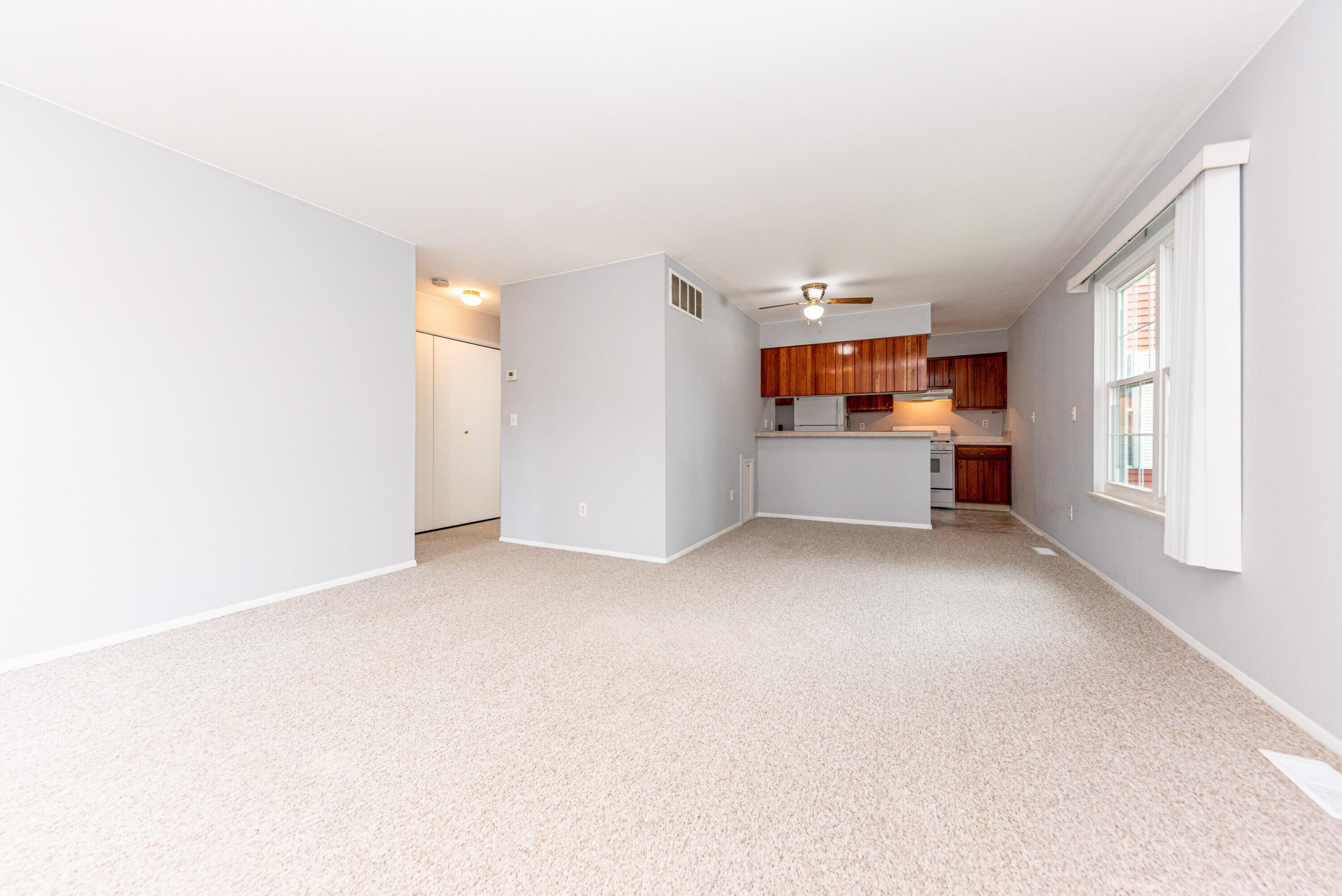 1645 Wingate Boulevard Property Photo 5