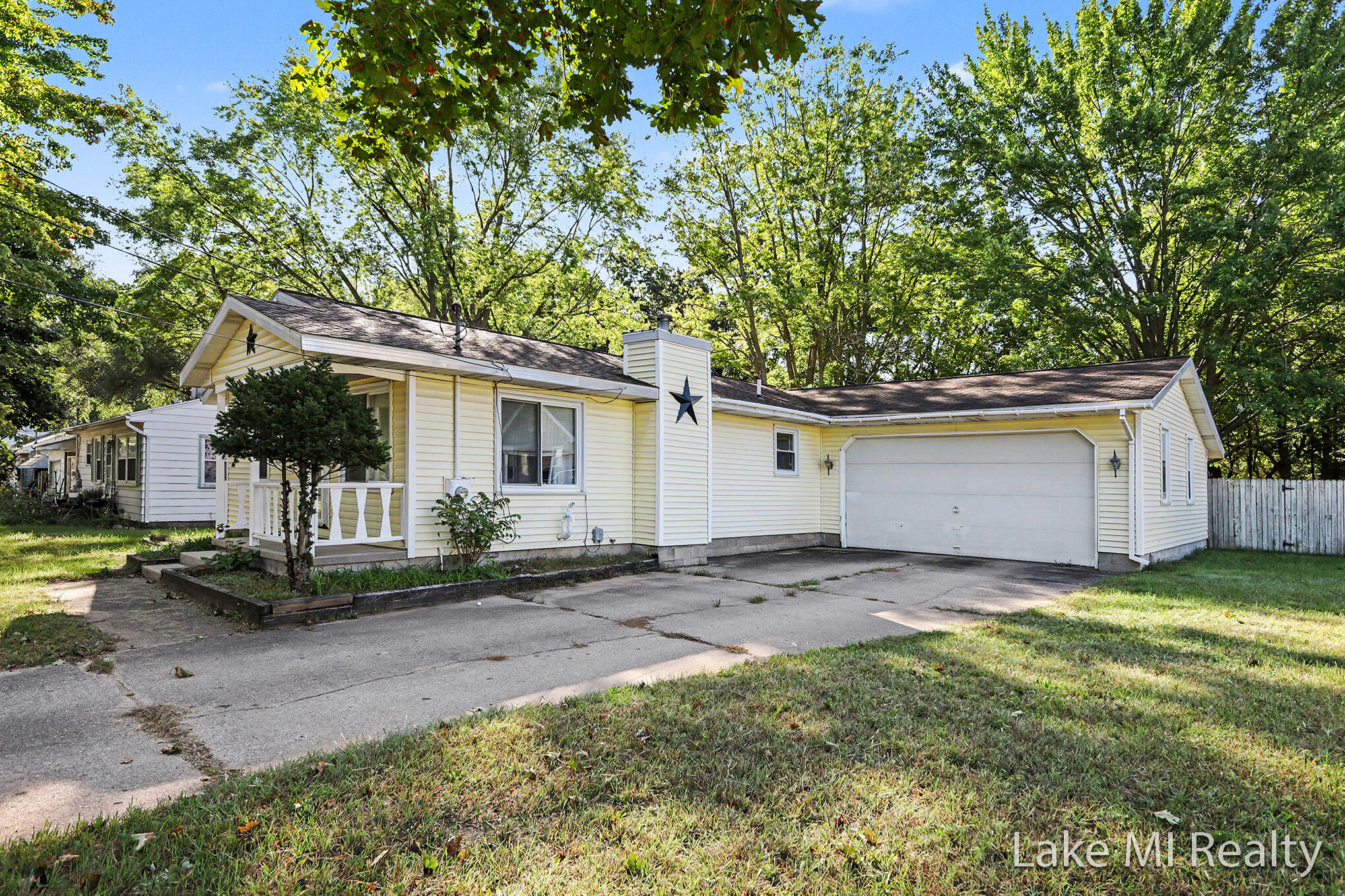 102 Sluyter Street Se Property Photo 1