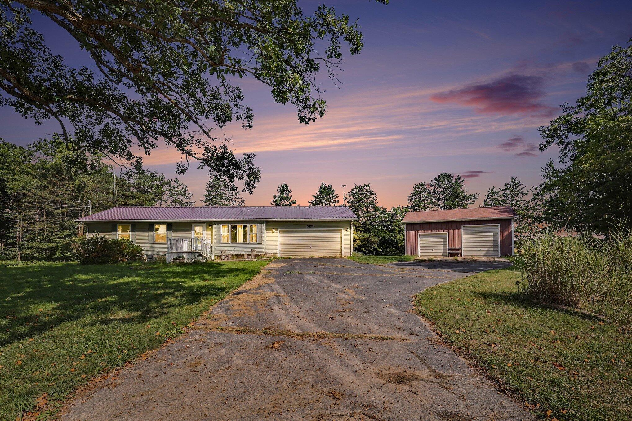 5291 Nickleplate Road Property Photo 2