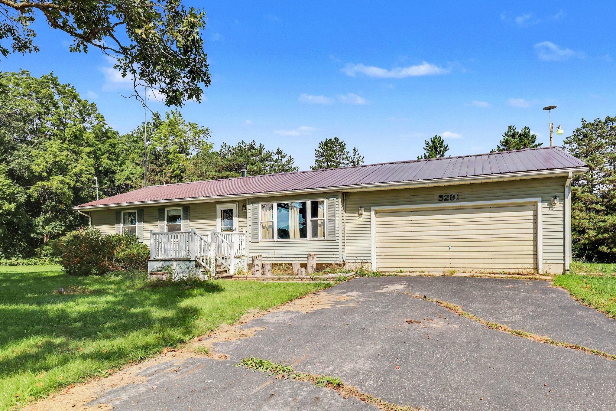 5291 Nickleplate Road Property Photo 5