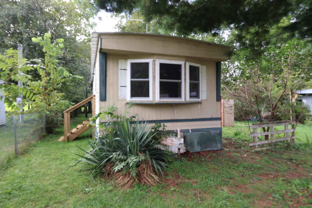 1169 Chippawa Drive Property Photo 1