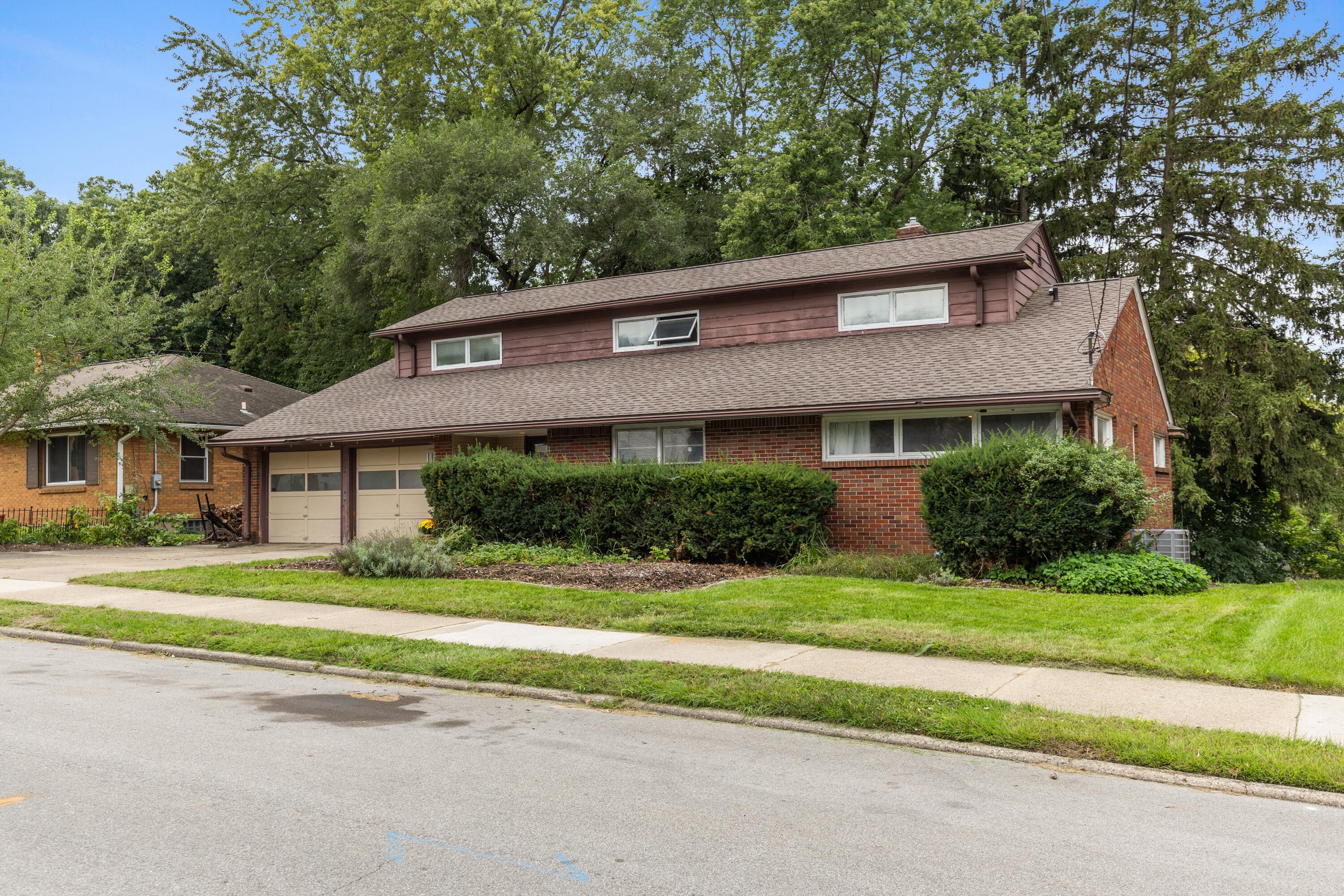 1501 Rossman Avenue Se Property Photo 1