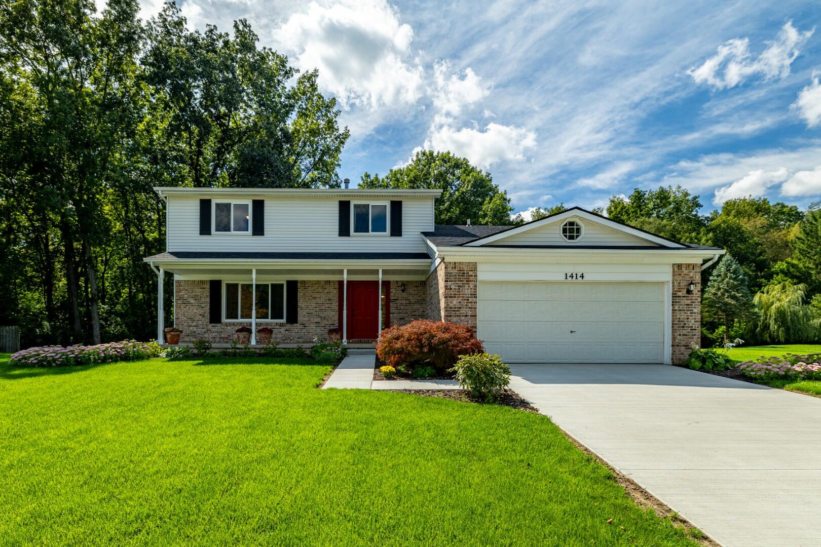 1414 Eastwood Circle Property Photo 1
